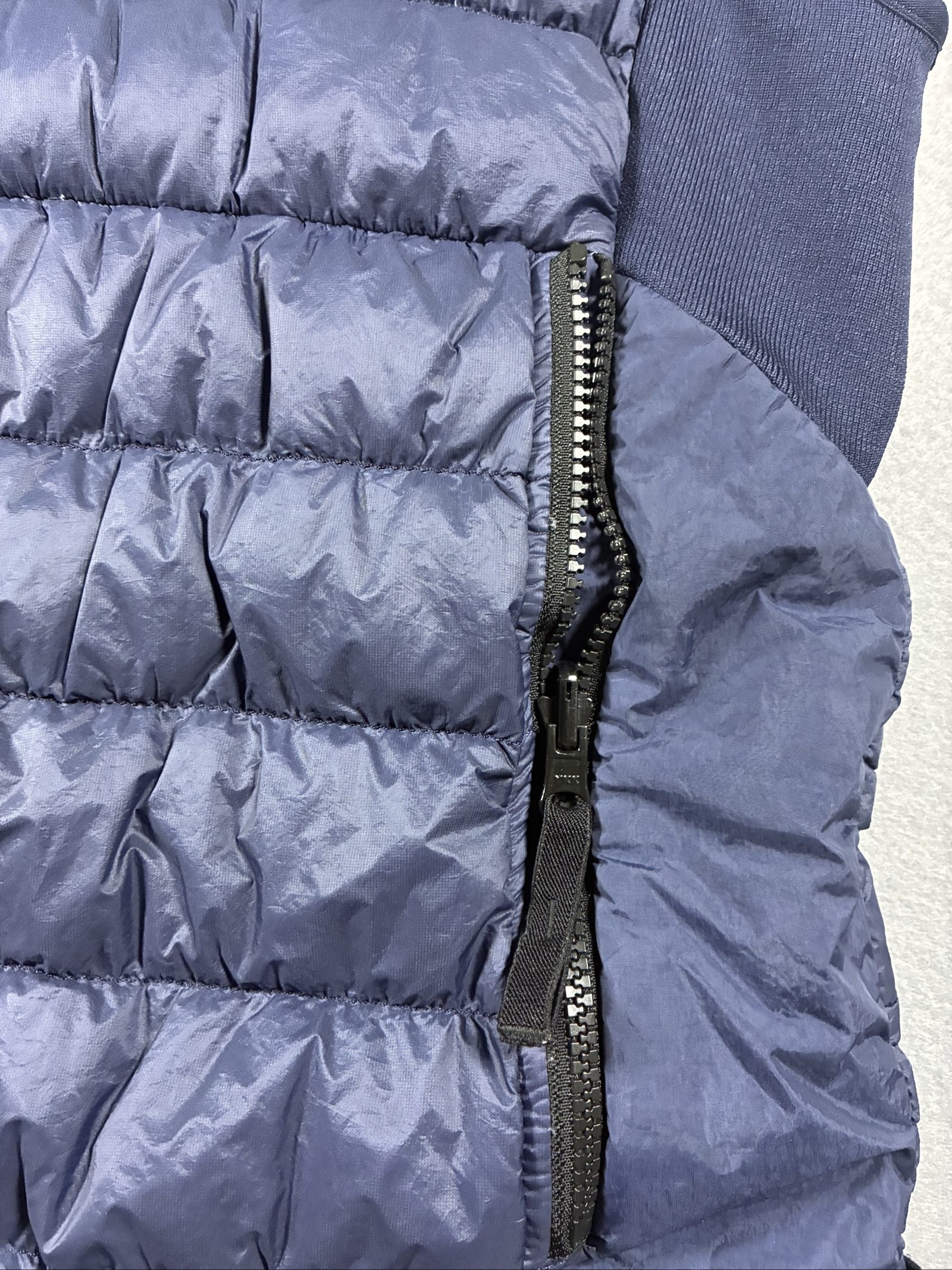 Stone Island Navy Quilted Puffer Gilet Large Reflective Badge image 4