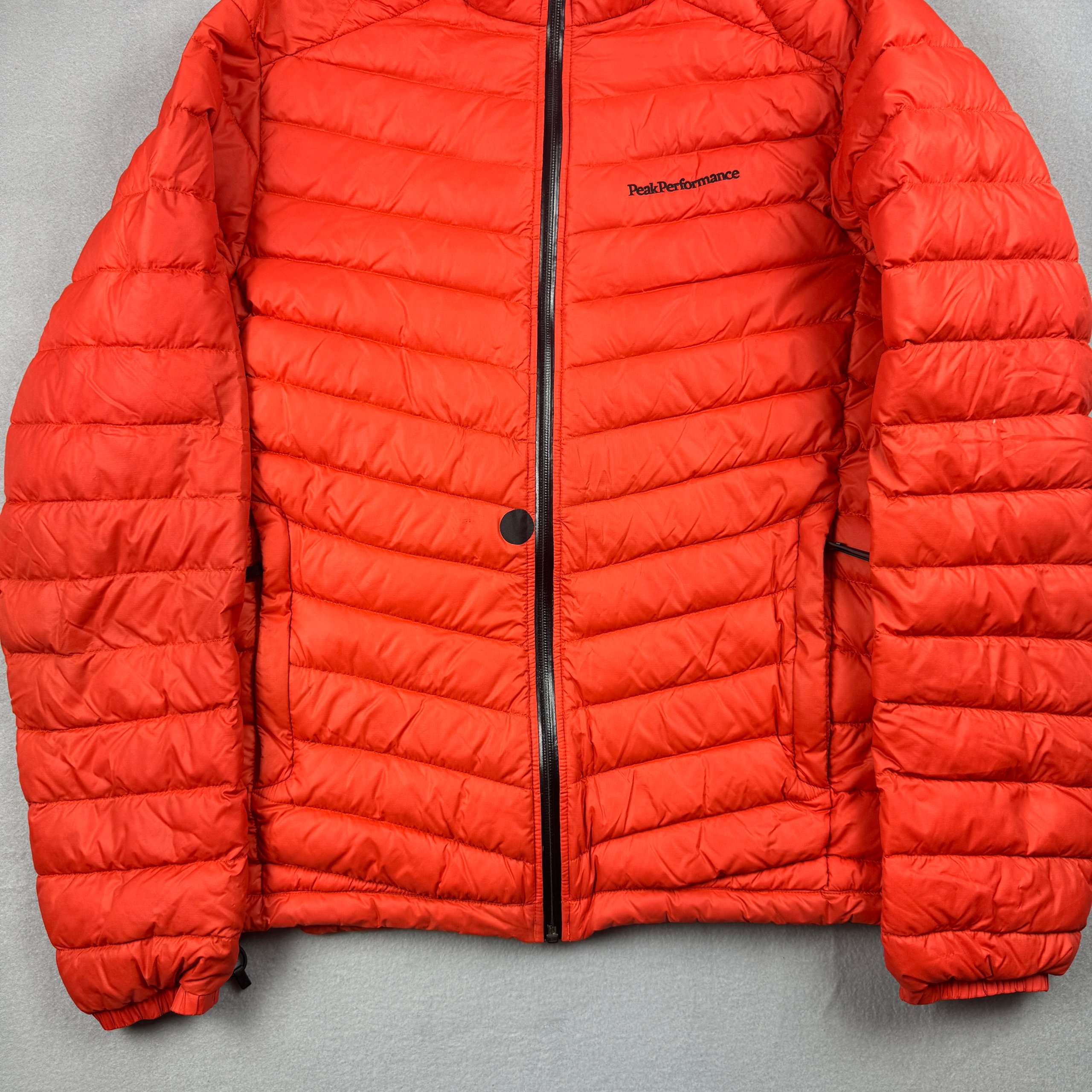 Men`s Peak Performance Frost down H Orange Puffer Jacket Hooded Lightweight Size M image 5