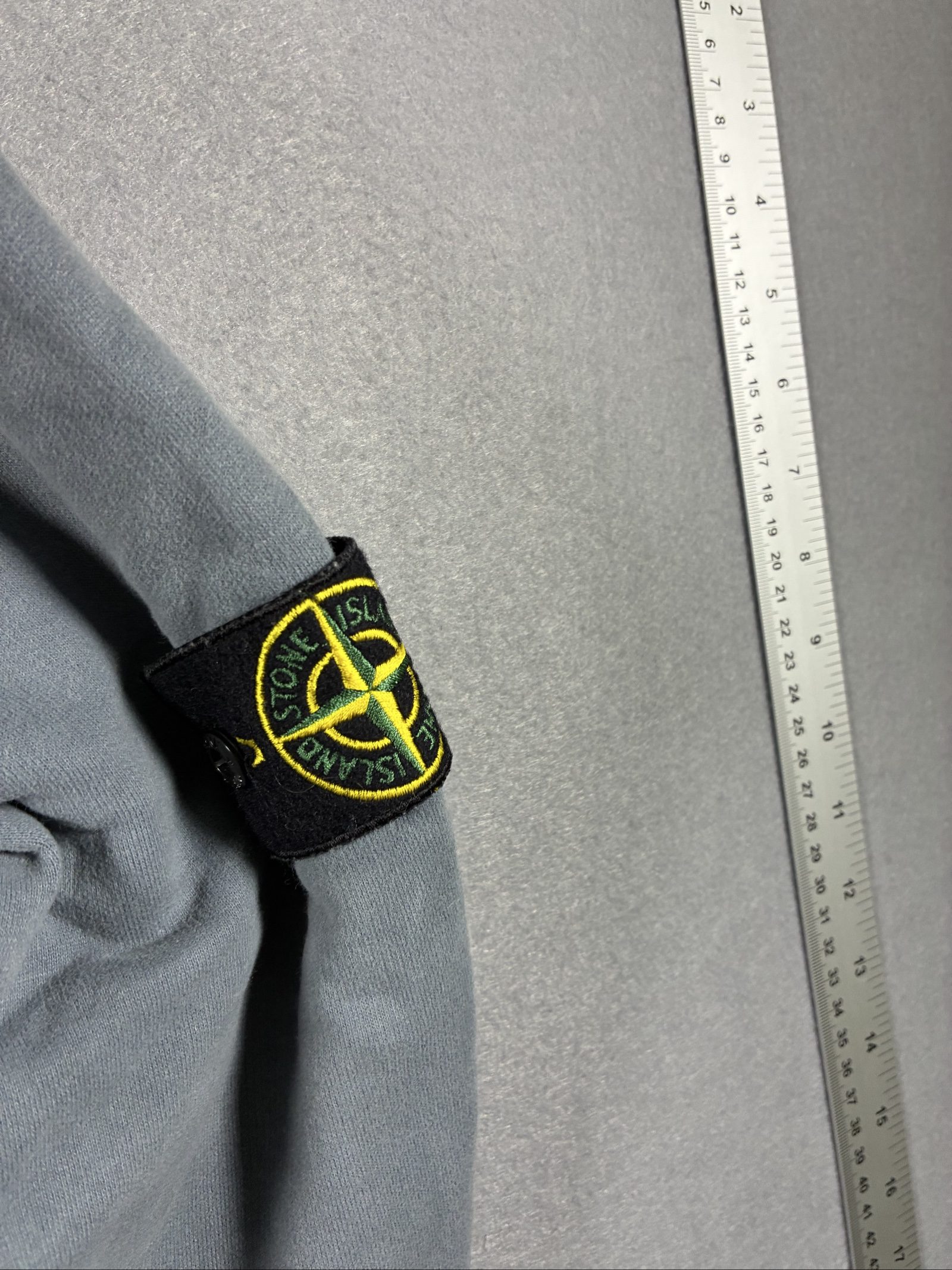 Stone Island Grey Crewneck Sweatshirt Medium Soft Fleece image 3