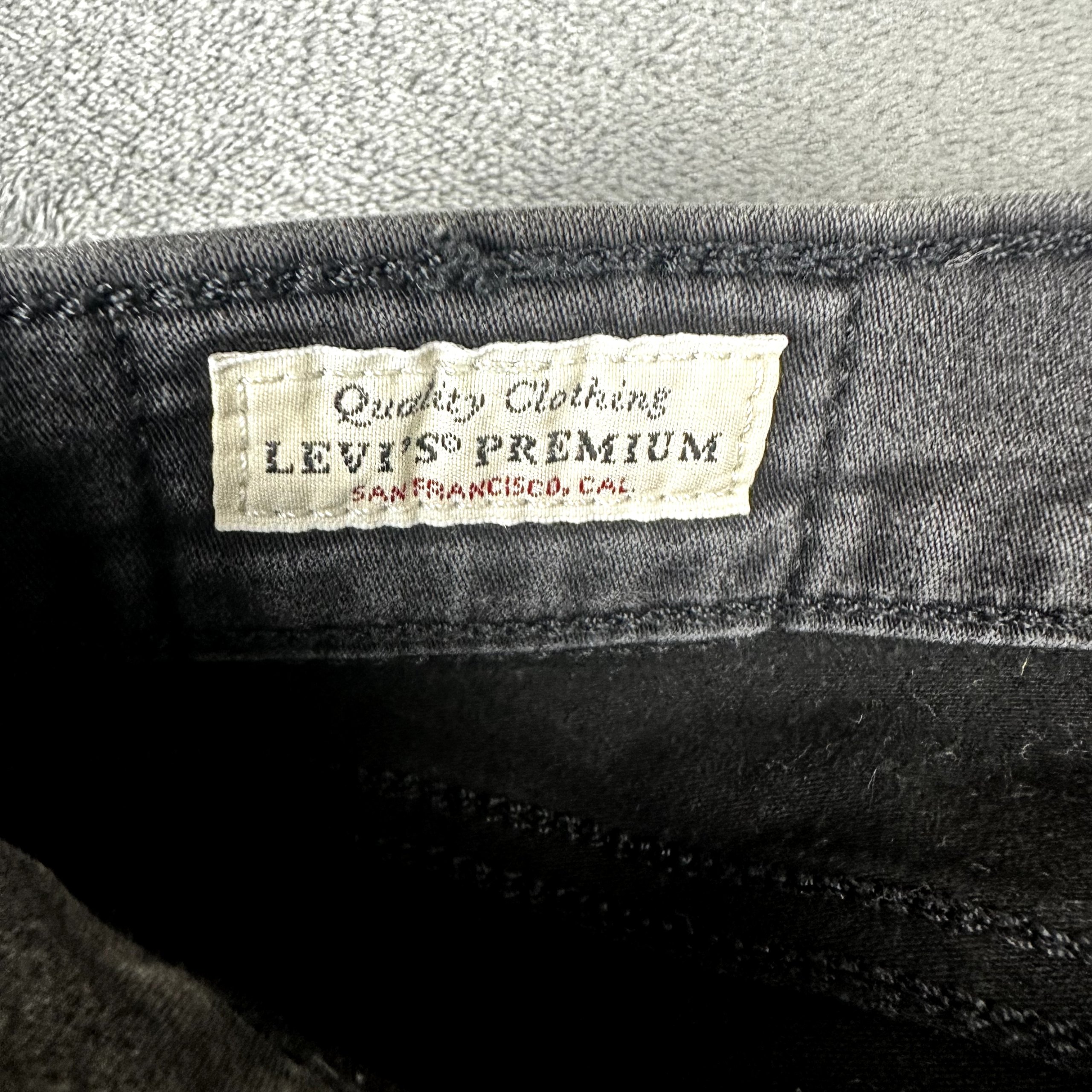Levi's Premium 312 Shaping Slim Jeans Grey Black Size 31 W31 image 5
