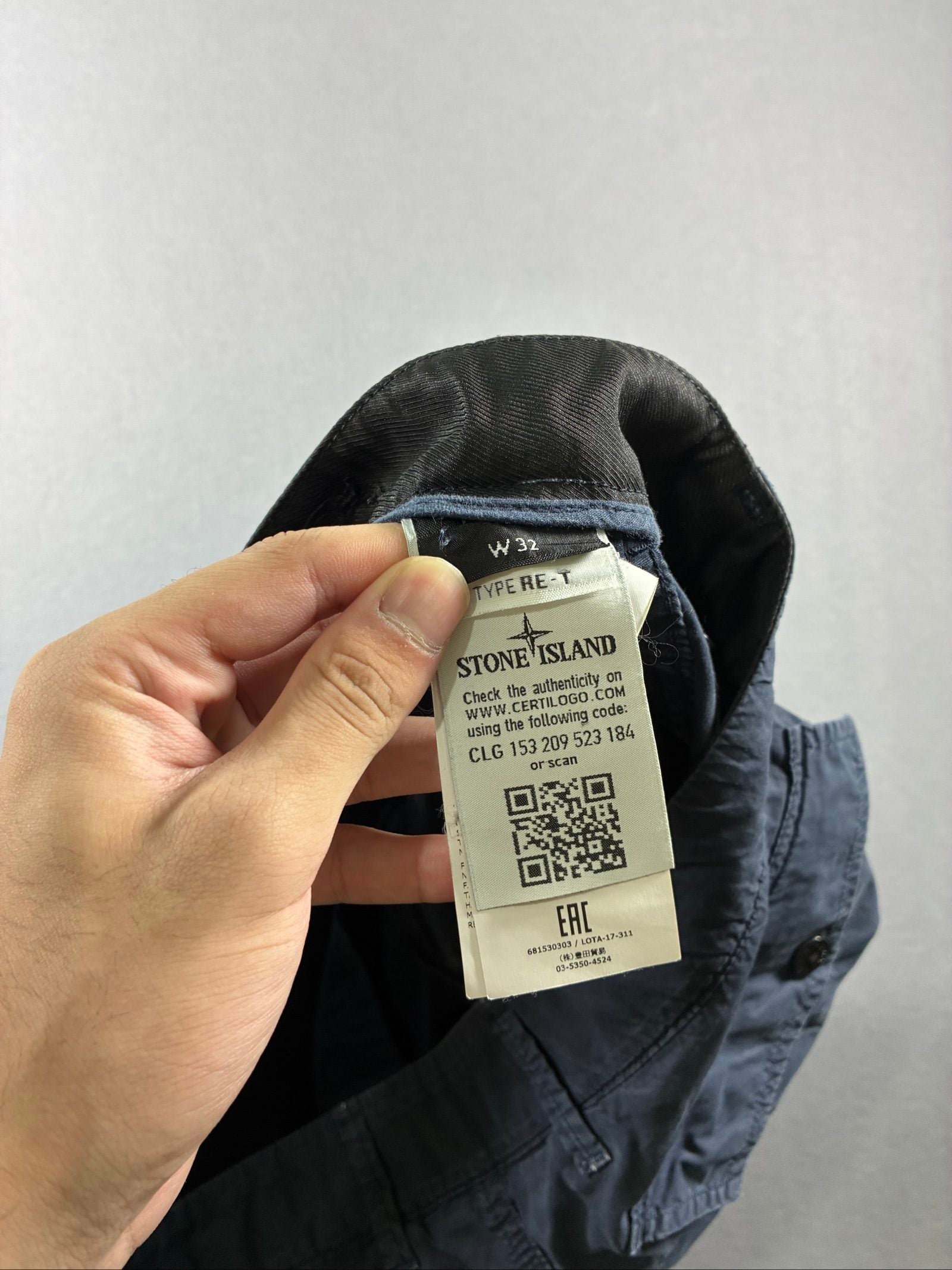 Stone Island Navy Cargo Trousers Size 32 image 4