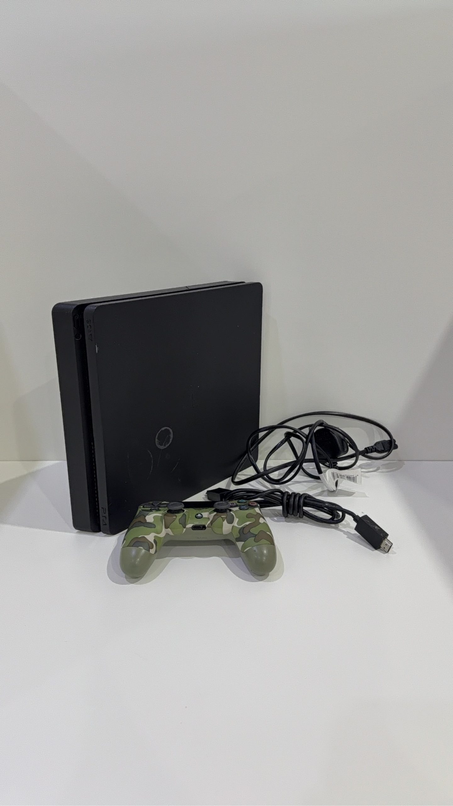 Sony PlayStation 4 PS4 Slim 500GB Black Console With Camo Controller
