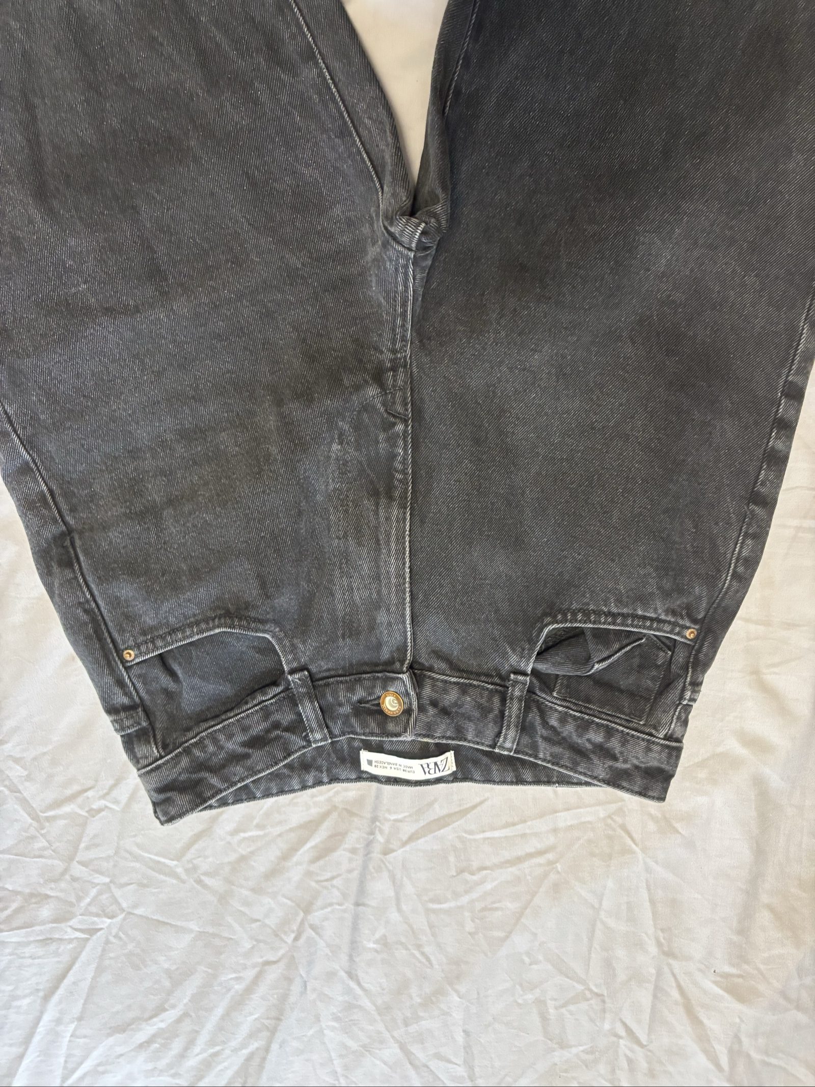 Zara Women's Black Wide Leg Jeans Uk 10 with Raw Hem image 2