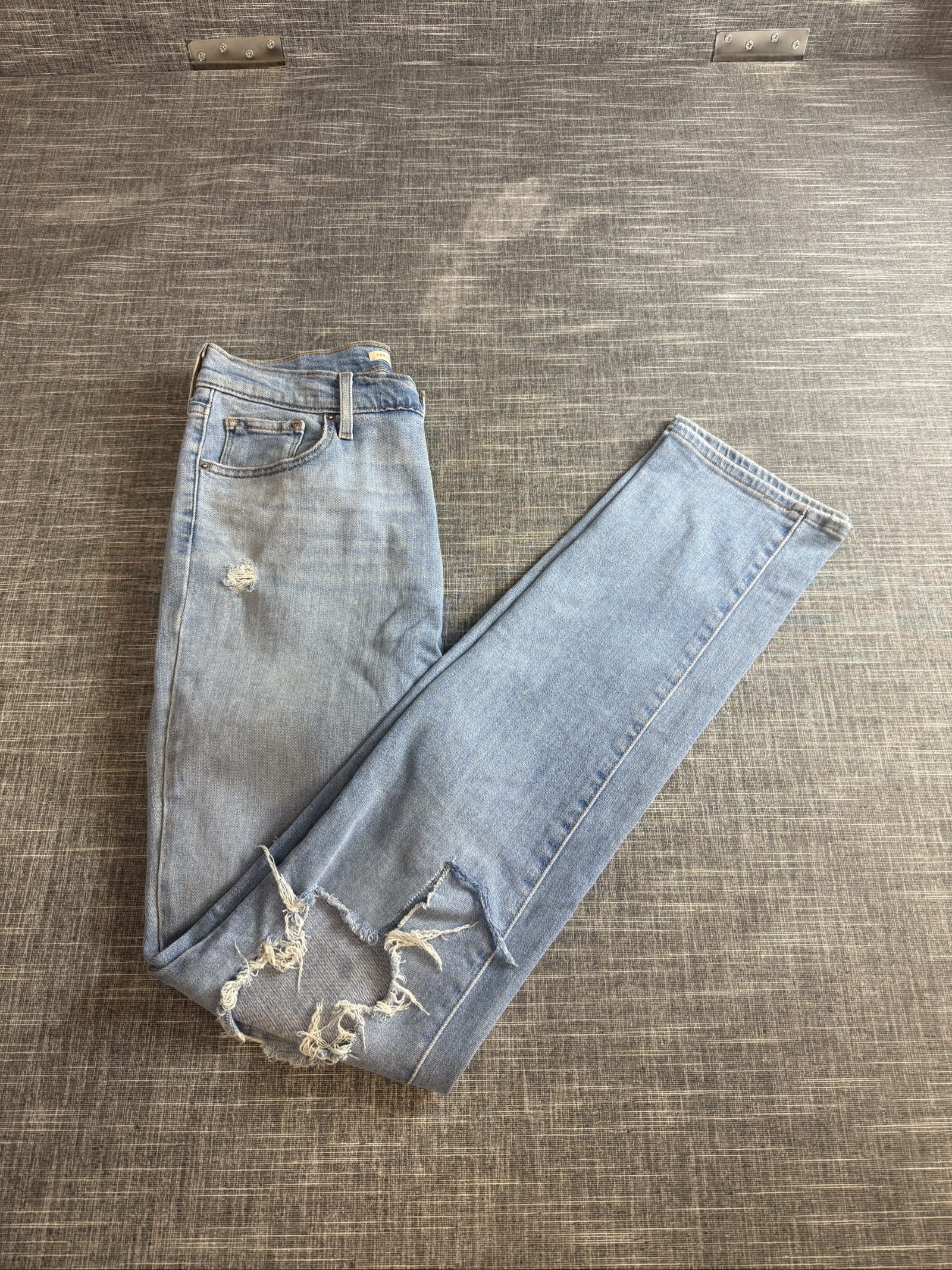 Levi's 724 High Rise Straight Women's Jeans 29 Light Blue Distressed Denim