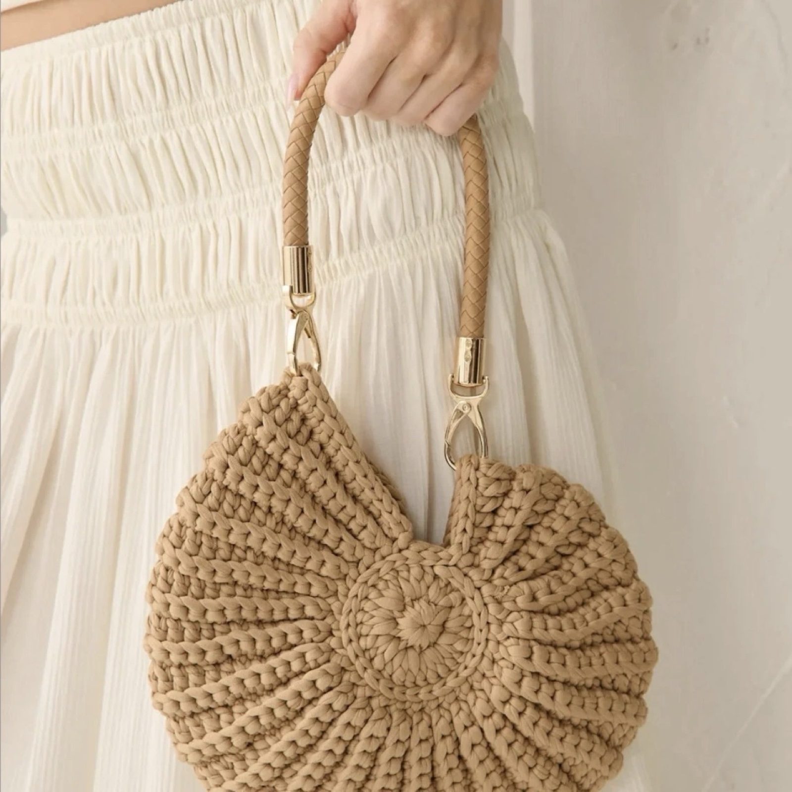 Coastal Luxe Shell Woven Crochet Shoulder Bag Natural Tan Summer Pearl Strap image 7