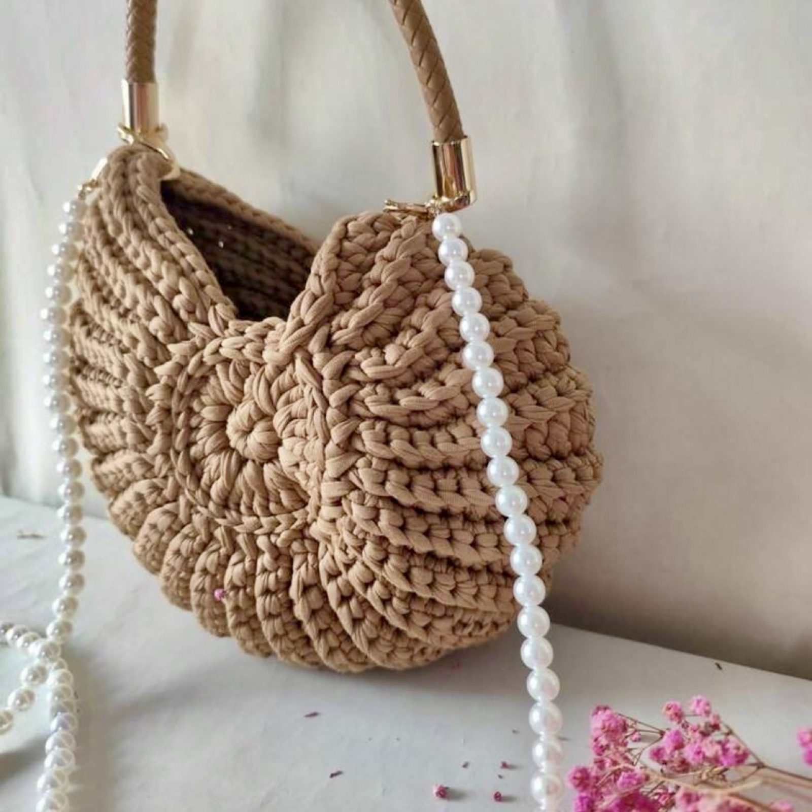 Coastal Luxe Shell Woven Crochet Shoulder Bag Natural Tan Summer Pearl Strap image 3