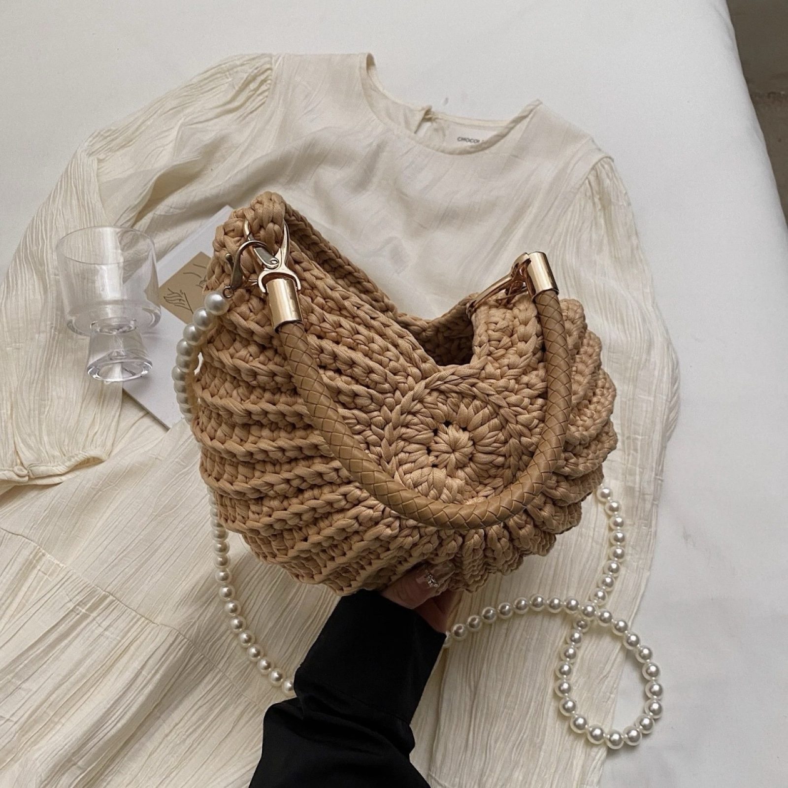 Coastal Luxe Shell Woven Crochet Shoulder Bag Natural Tan Summer Pearl Strap