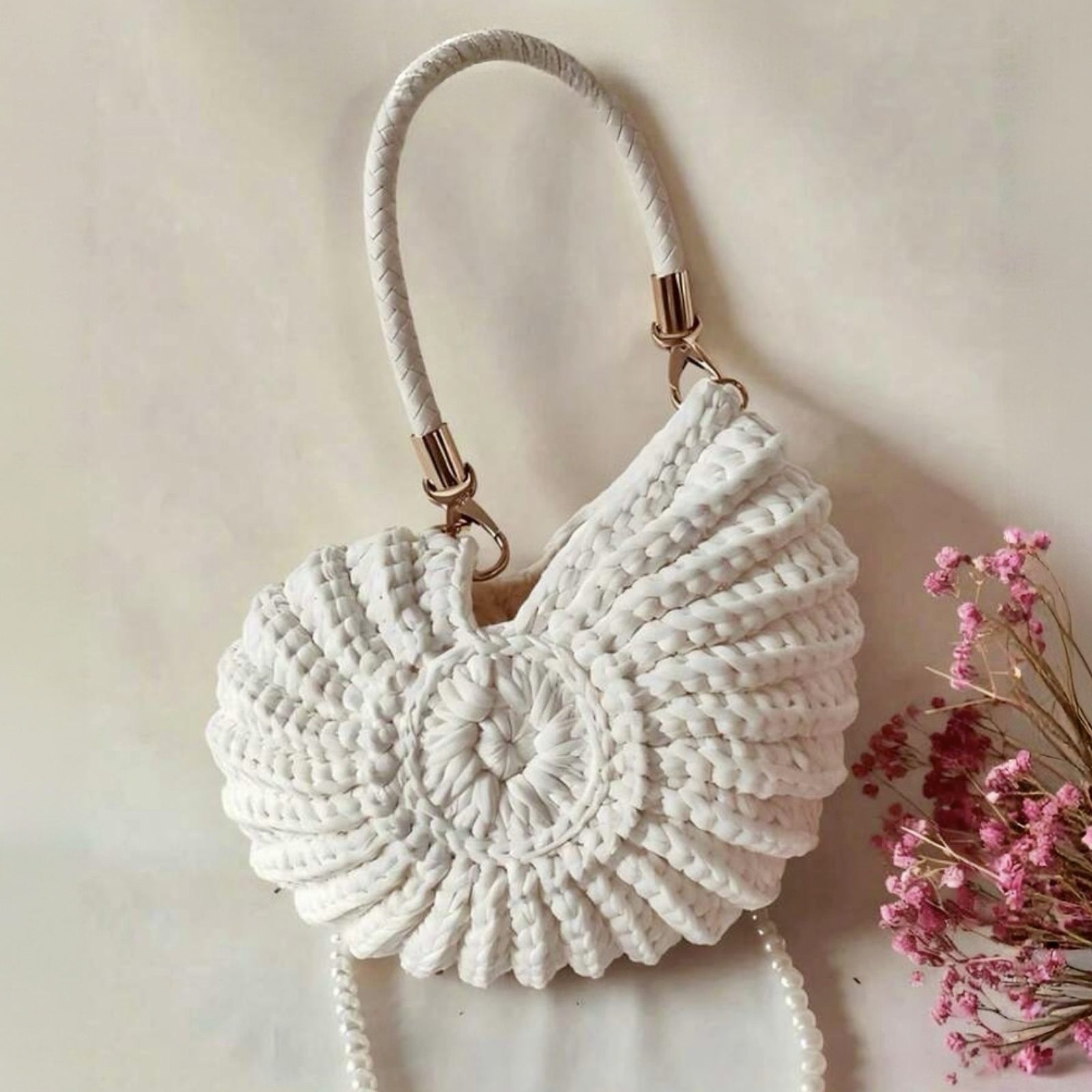 Coastal Luxe Shell Woven Crochet Shoulder Bag White Summer Pearl Strap
