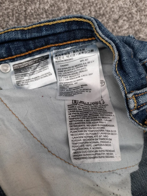 Levi's Blue Denim Jeans Relaxed Fit Red tab 40" image 4
