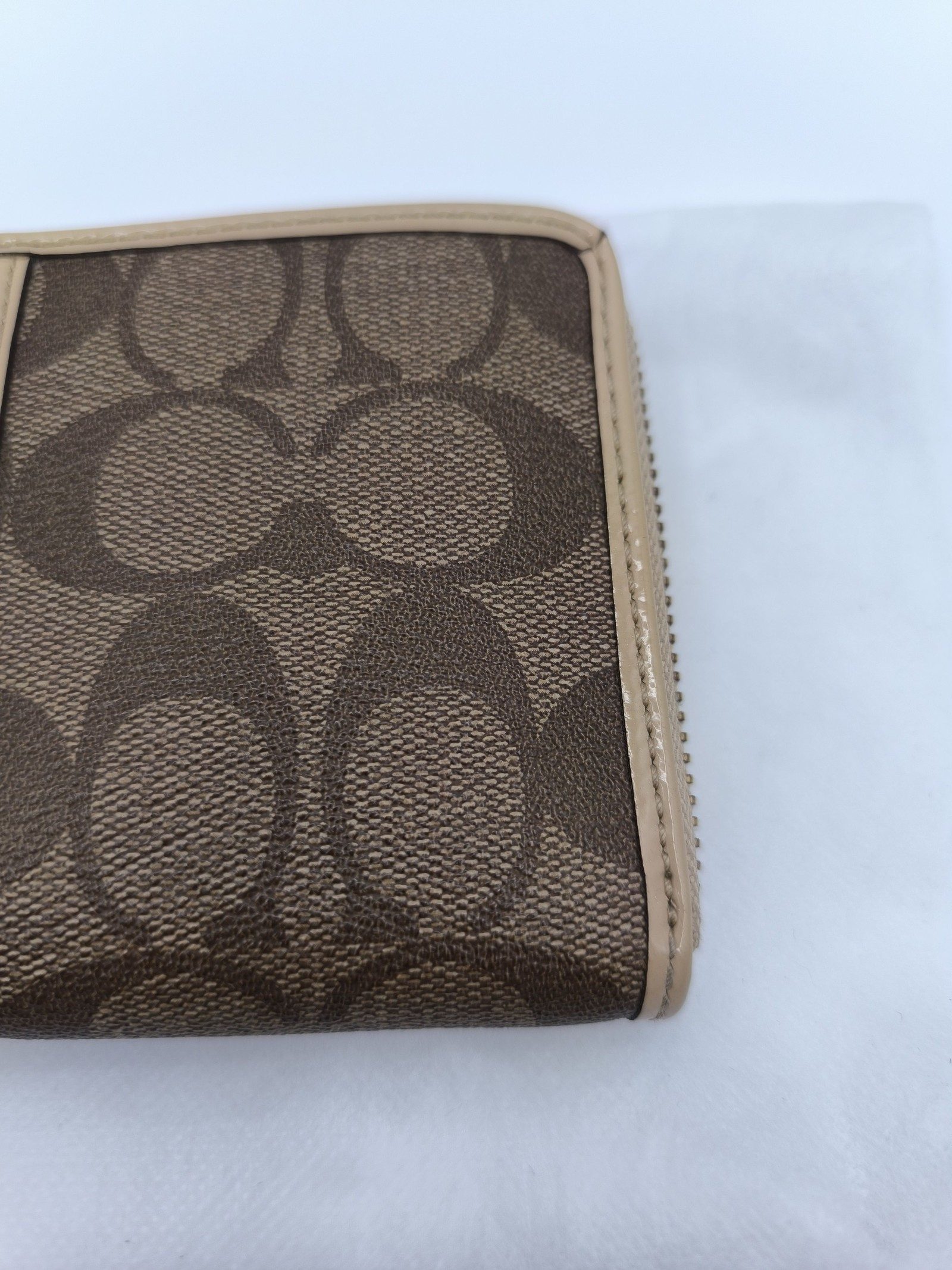 Coach Brown & Beige Logo Zip Wallet purse image 3