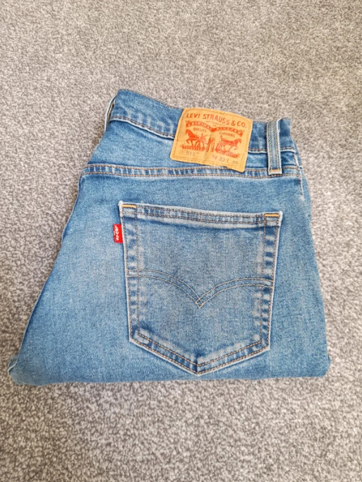 Levi's Light Blue Denim Jeans Classic Fit Red tab 32" image 4