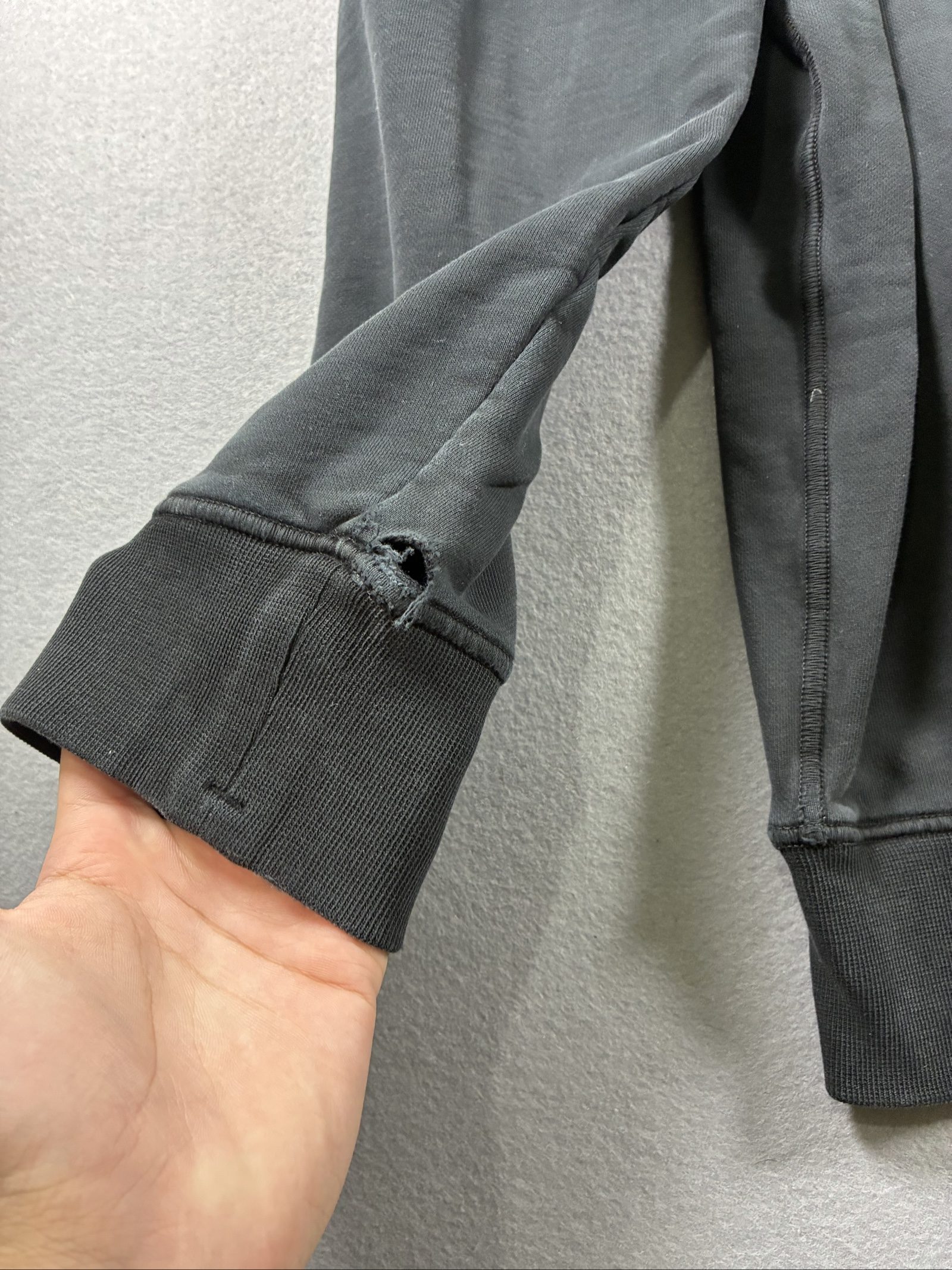 Stone Island Black Crewneck Sweatshirt 3XL Damaged Sleeve image 5