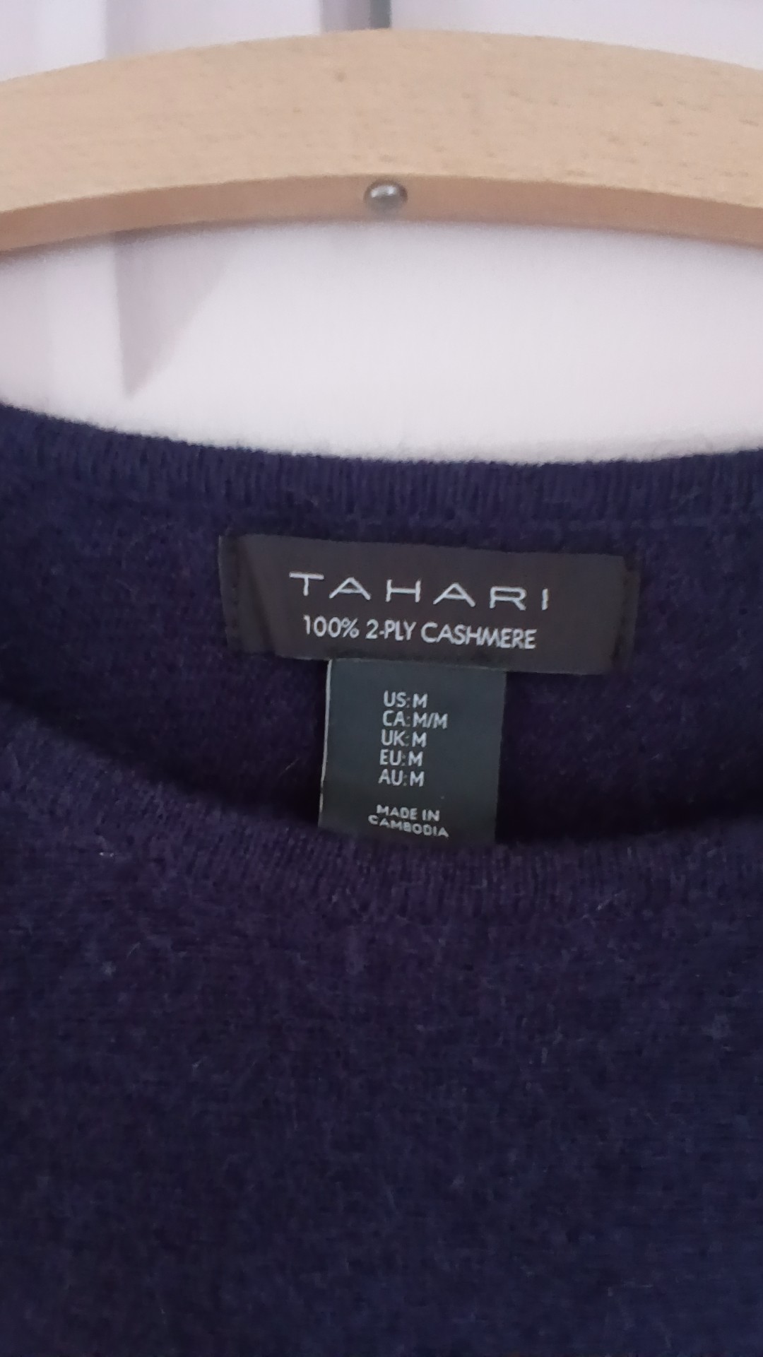 Tahari Navy Women's 100% Cashmere Sweater Medium image 2