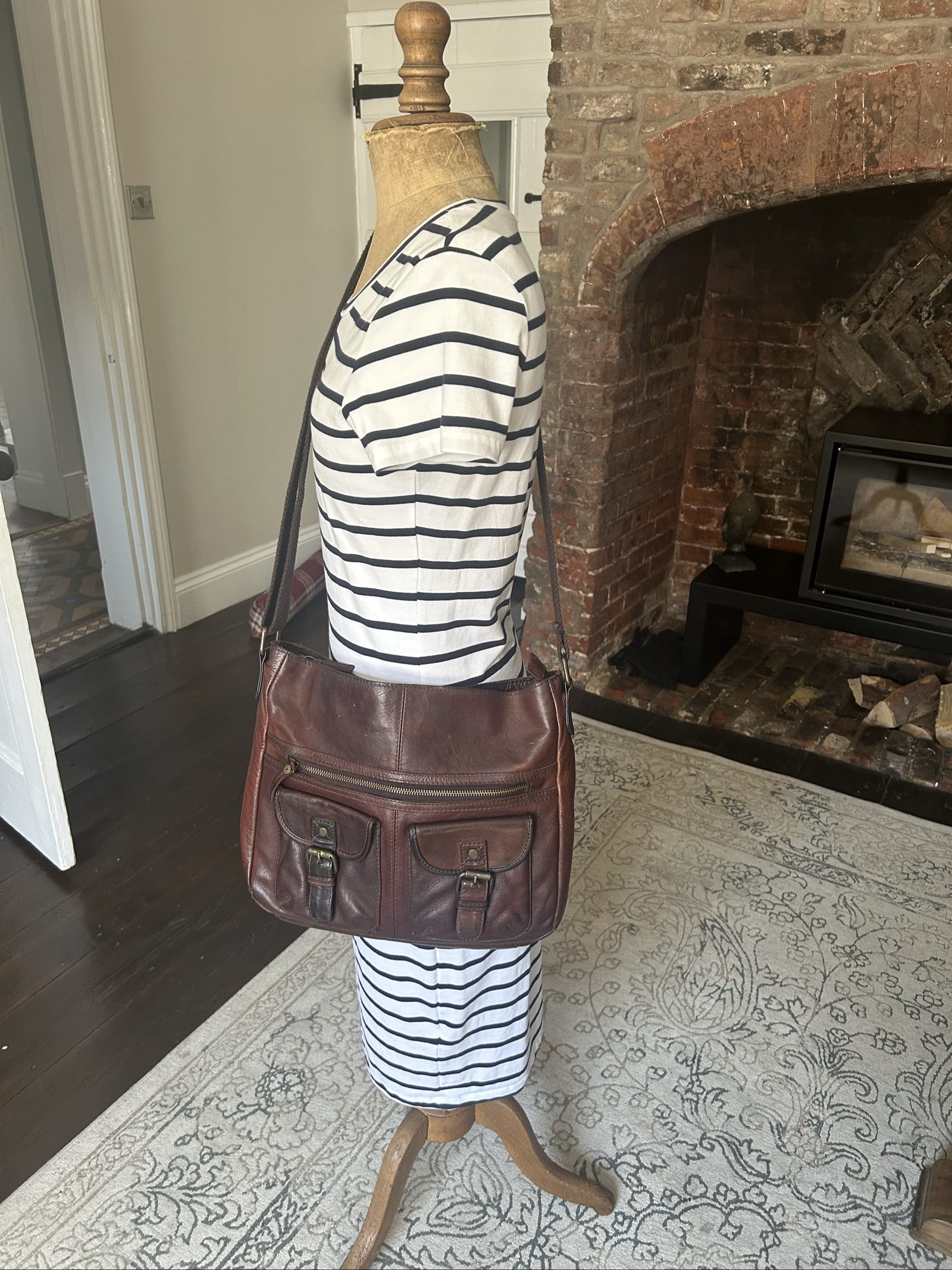 Fatface Leather Shoulder Crossbody Bag Medium image 2
