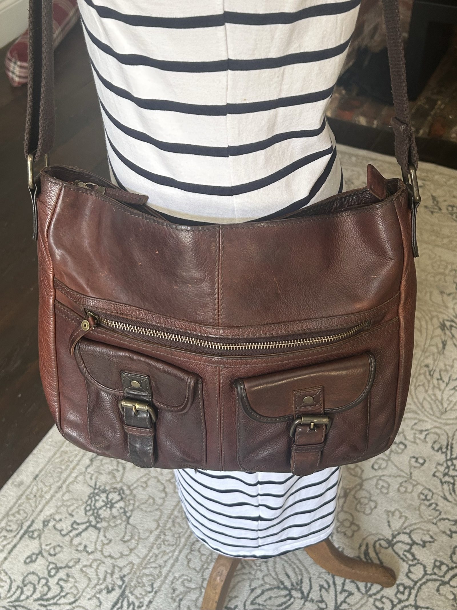Fatface Leather Shoulder Crossbody Bag Medium image 3