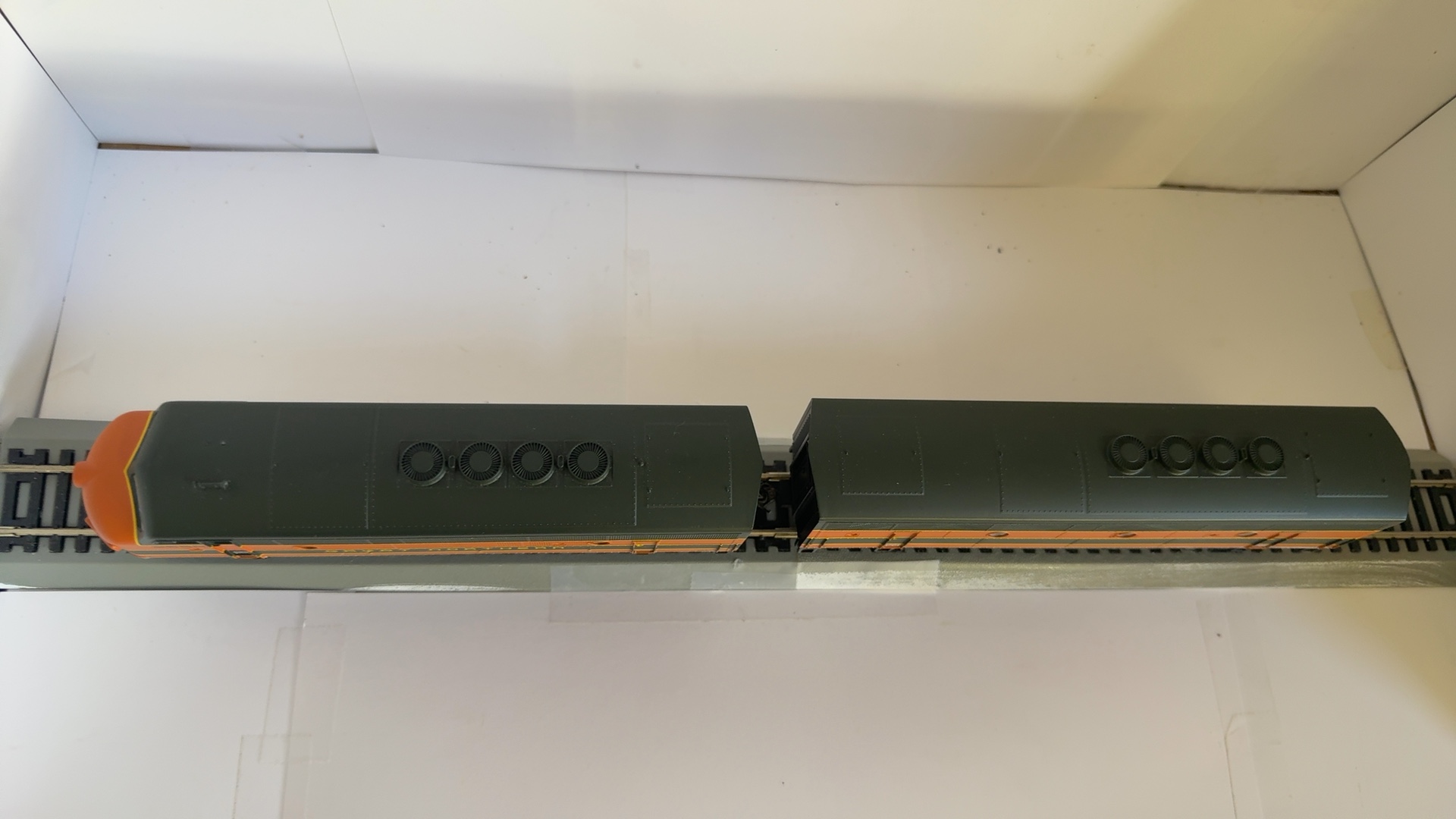 Proto 1000 Series Great Northern HO Scale F3A & F3B Locomotive Train Set image 3