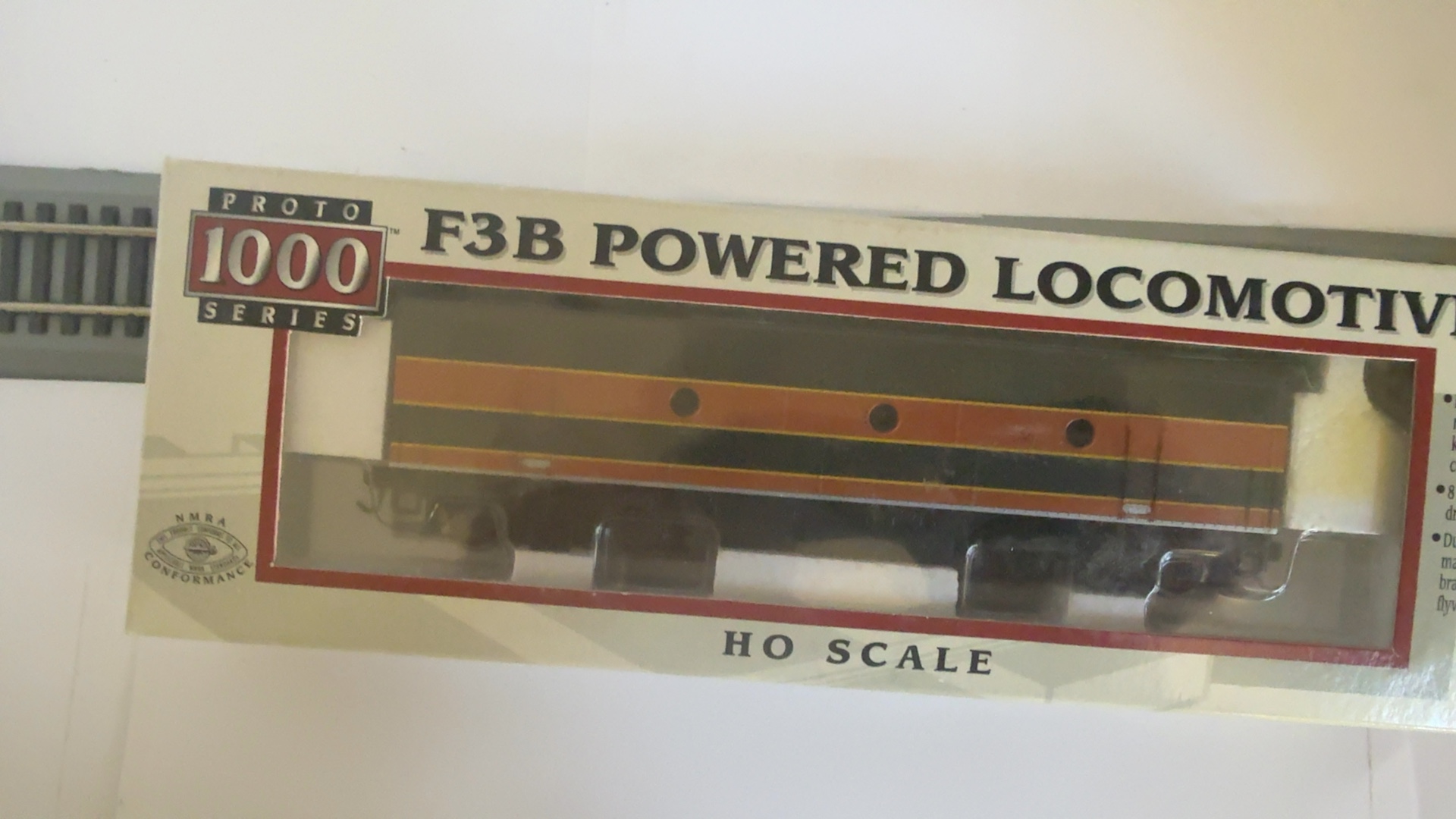 Proto 1000 Series Great Northern HO Scale F3A & F3B Locomotive Train Set image 4