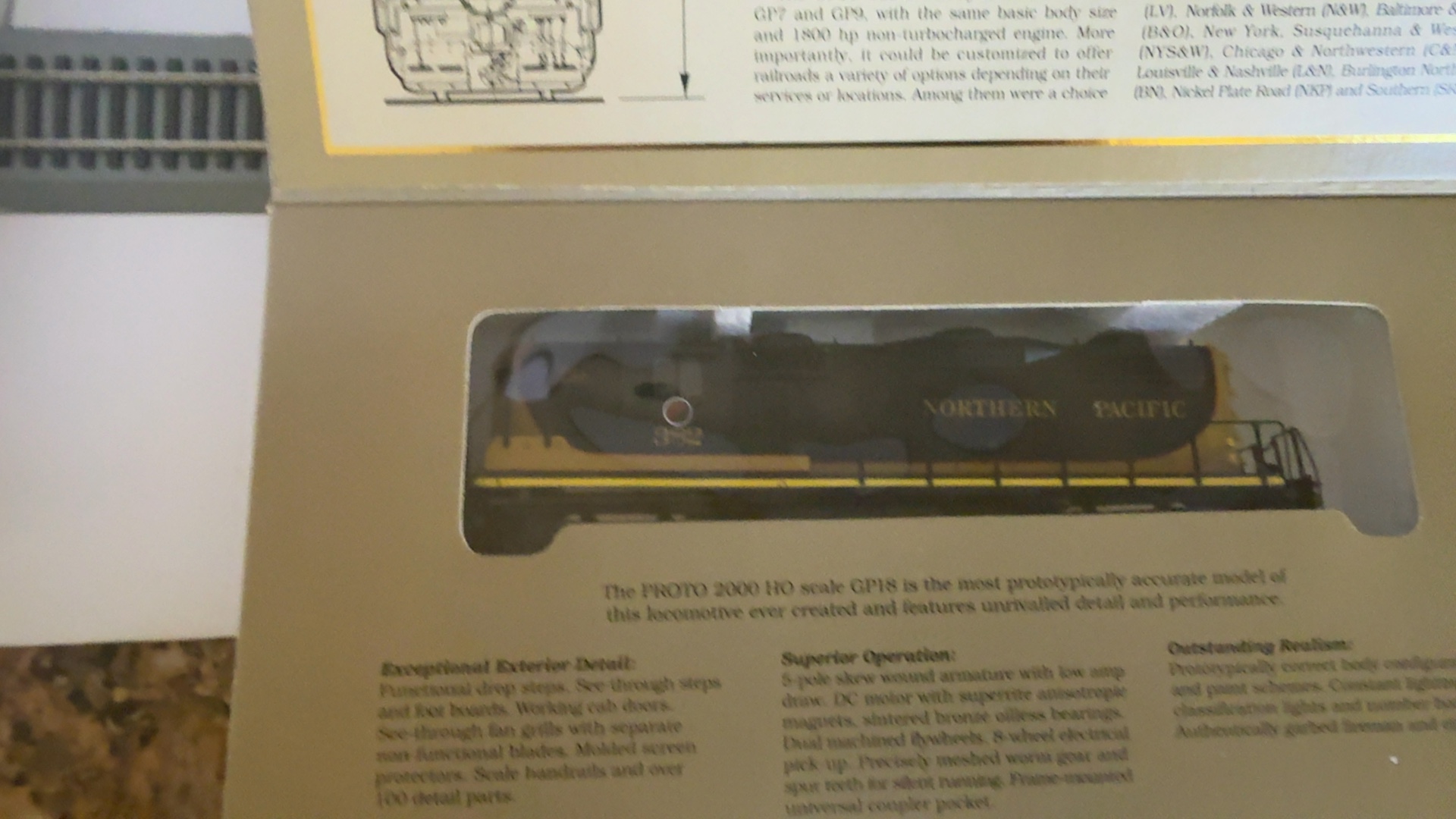 Proto 2000 Northern Pacific Black & Yellow GP18 Locomotive HO Scale DCC image 5