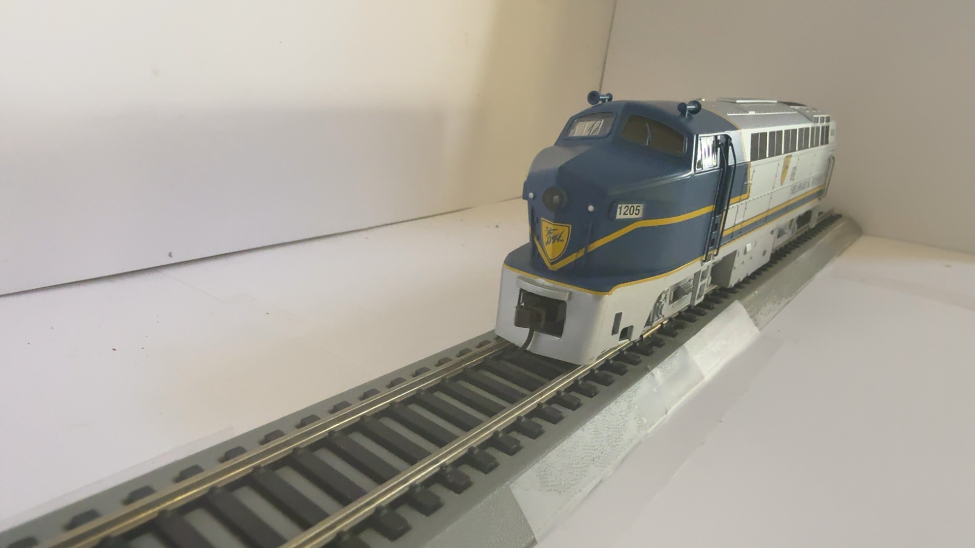 Delaware & Hudson Blue Grey Model Train Locomotive 1205 HO Scale image 4