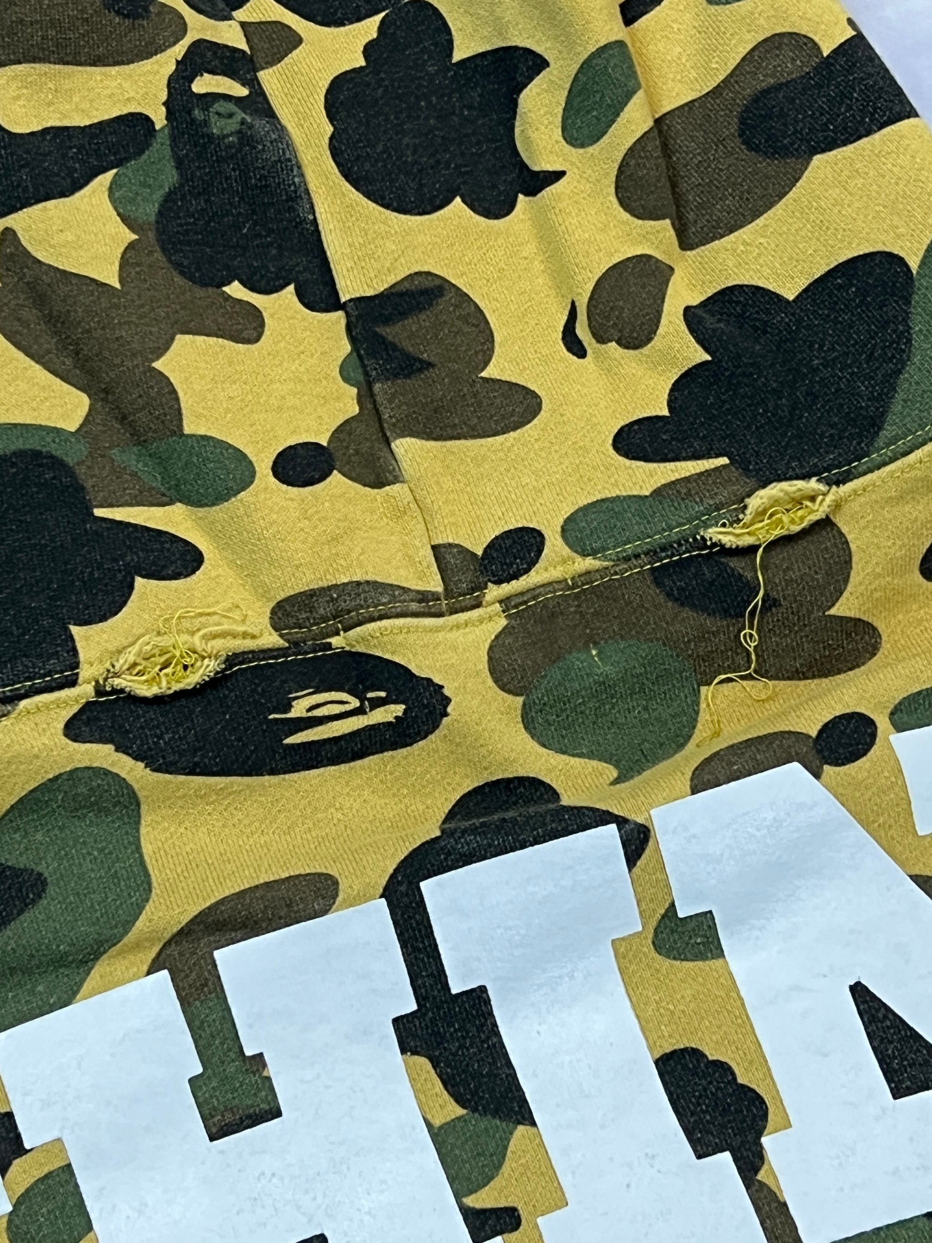 A Bathing Ape Yellow & Green Camo Hoodie Large Ape Head Logo image 7