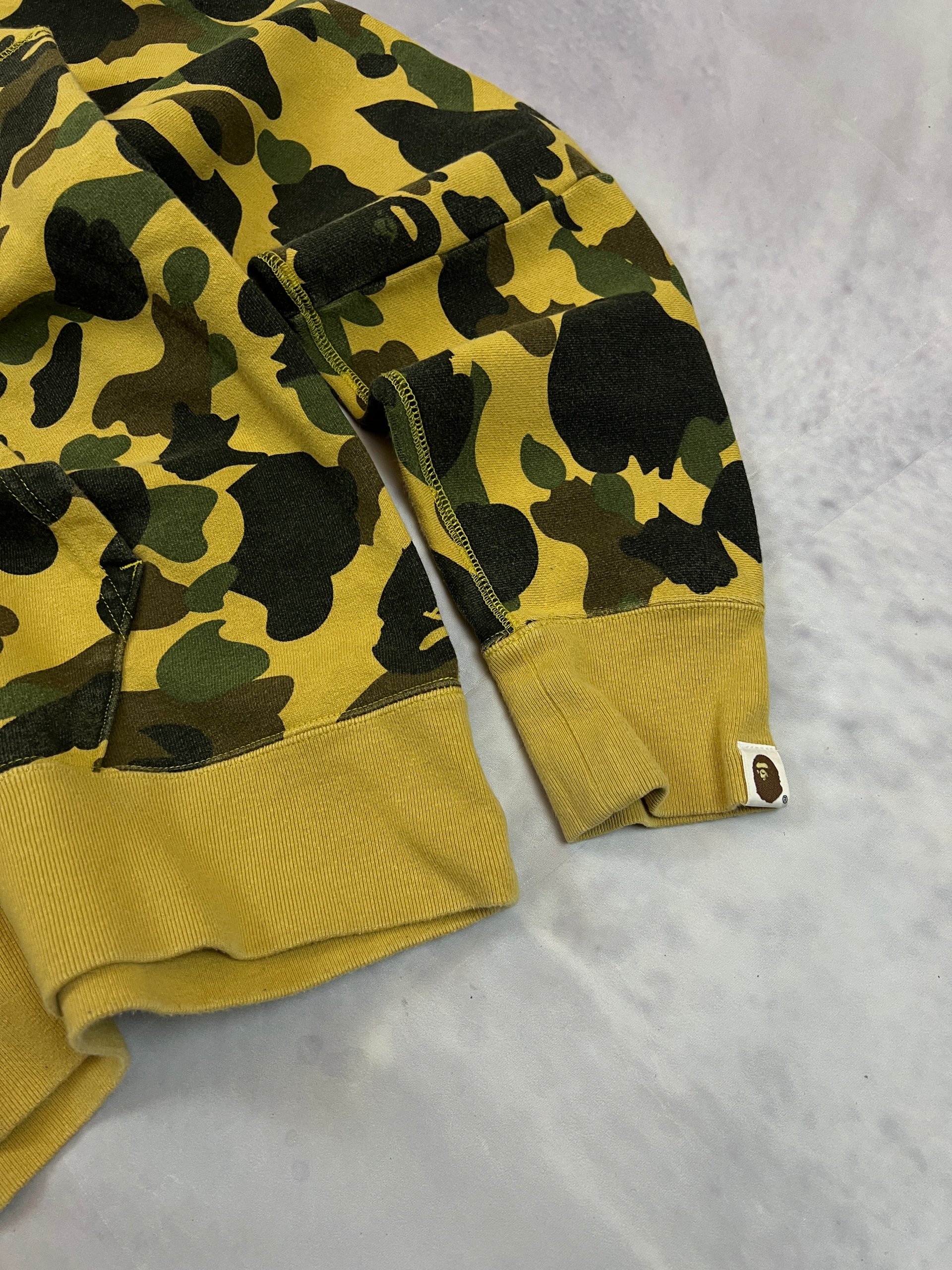 A Bathing Ape Yellow & Green Camo Hoodie Large Ape Head Logo image 9