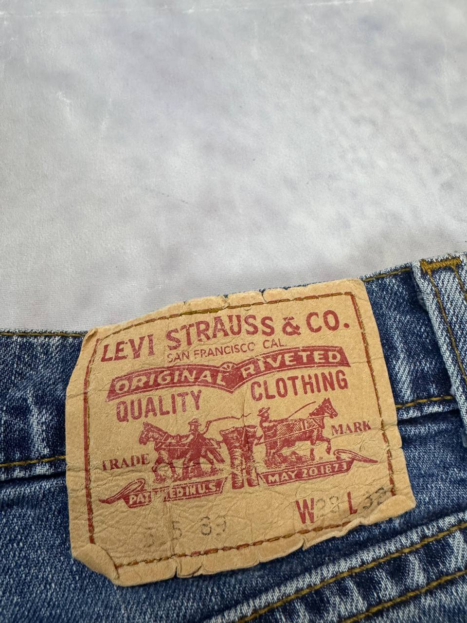 Levi's Blue Denim Jeans 28 Waist Vintage Style image 5
