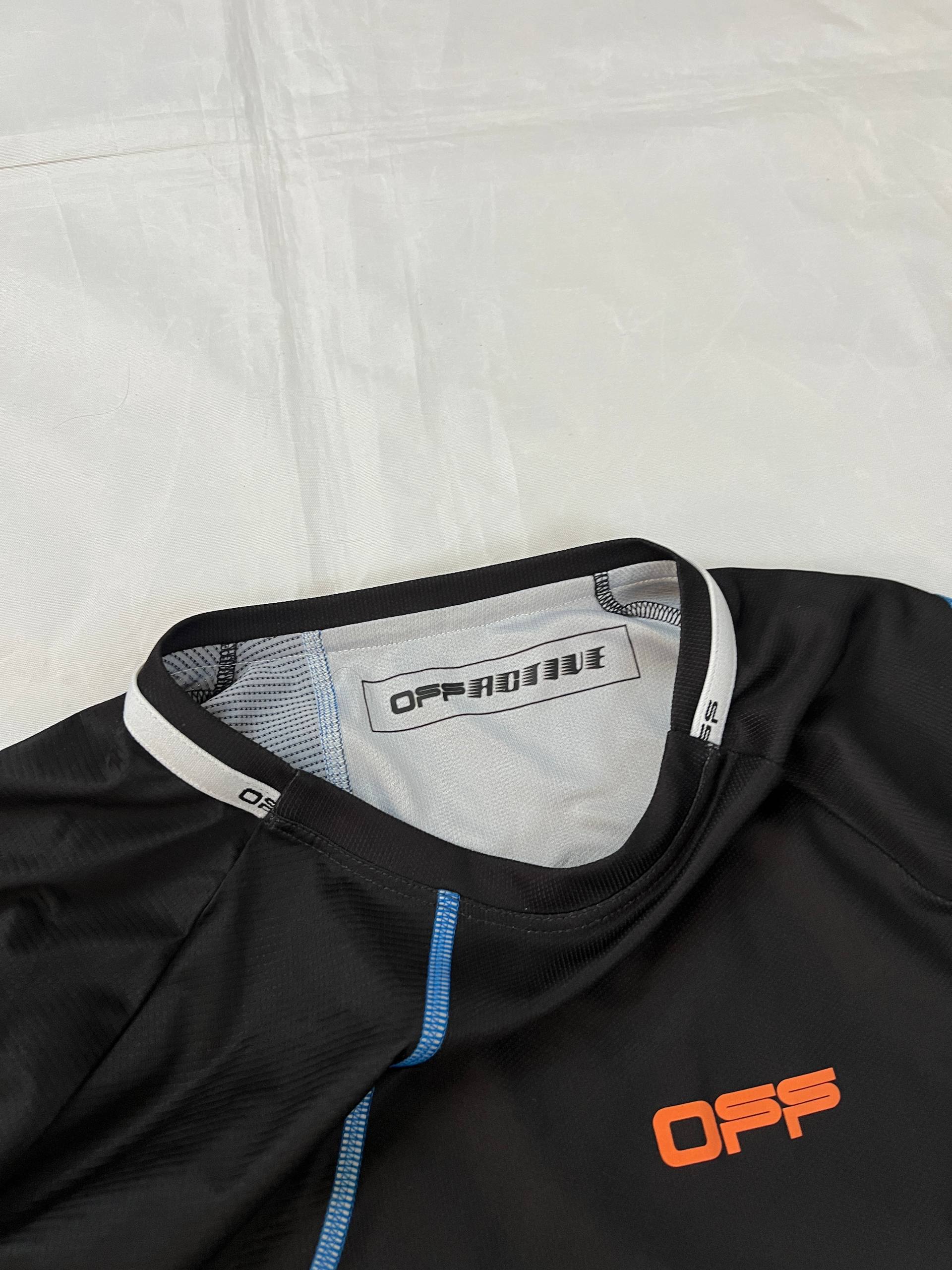 OFF Black & Blue Stitching Technical T-Shirt Large image 4