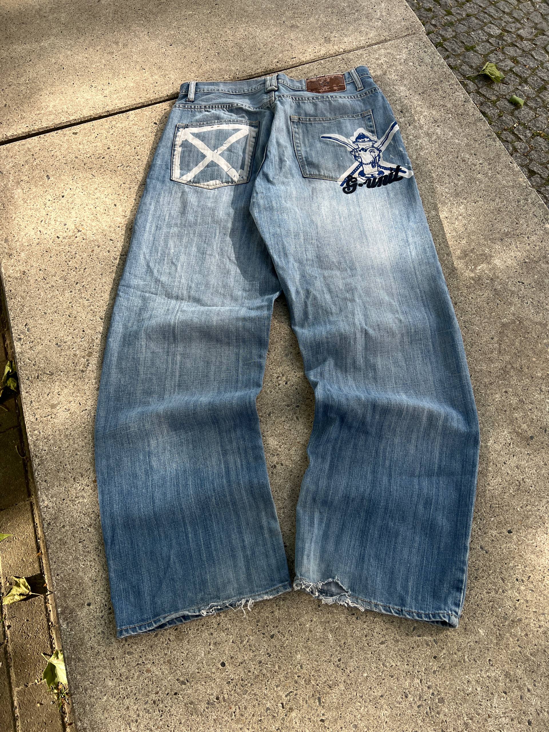 G-Unit Light Blue Denim Jeans 33 with Back Pocket Designs