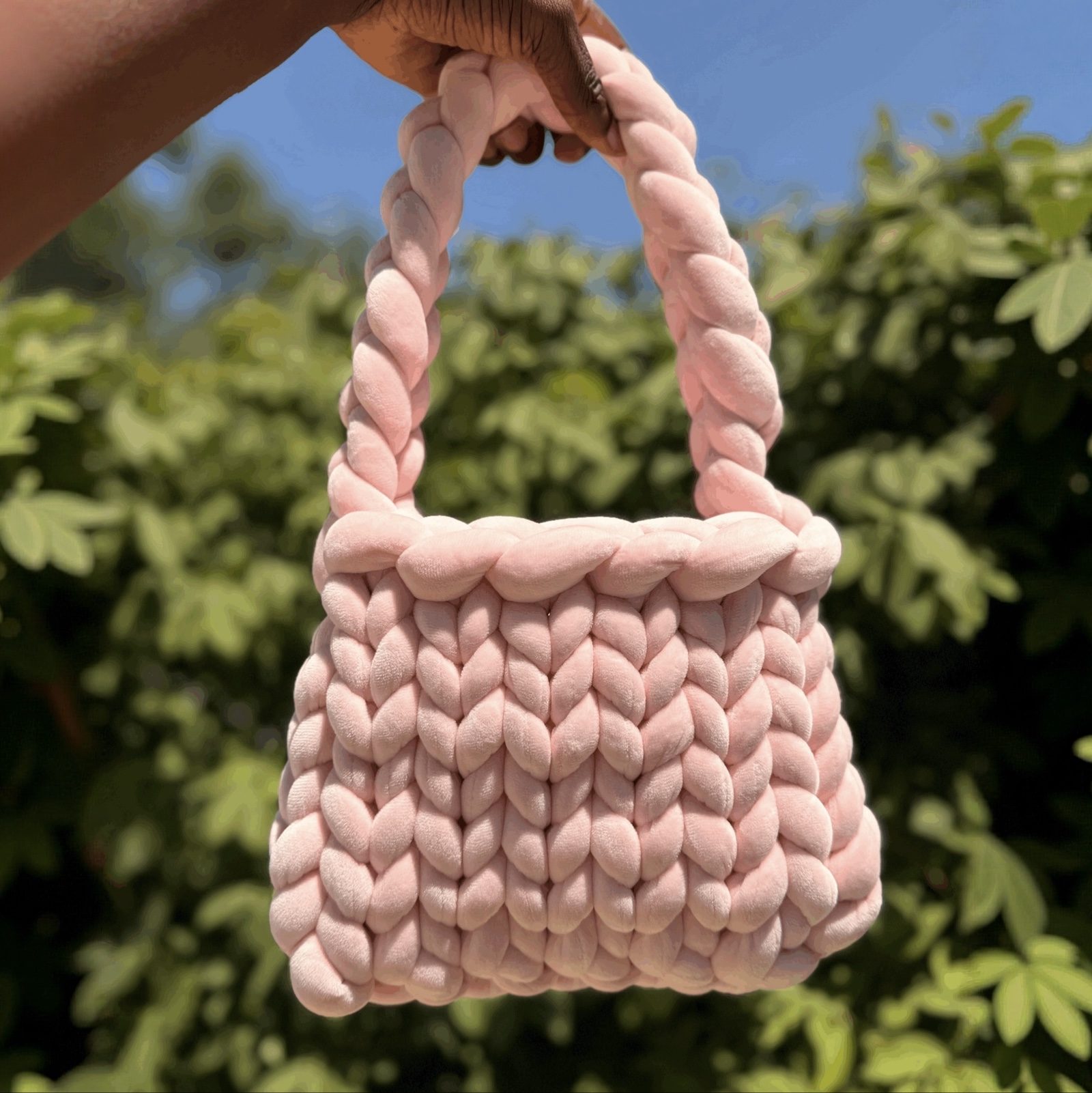 Luxe Chunky Knit Crochet Bag Peach Pink Small Soft Woven Fashion Handbag image 3