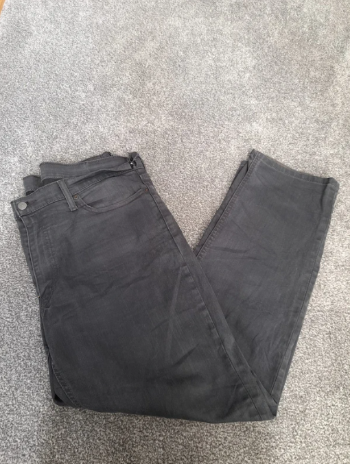 Levi's Red Tab Black 541 Athletic Fit Jeans 38" image 2