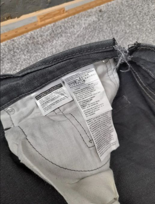 Levi's Red Tab Black 541 Athletic Fit Jeans 38" image 4