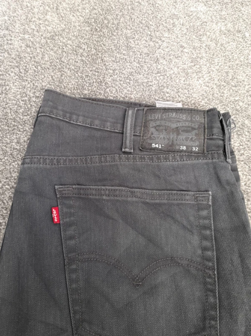 Levi's Red Tab Black 541 Athletic Fit Jeans 38" image 7