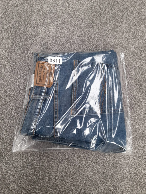 Levi's Blue Denim Jeans Relaxed Fit 40" image 3