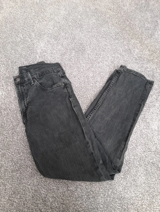 Levi's Red Tab Black Skinny Jeans 30" image 2