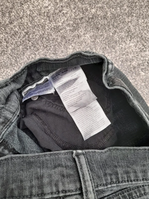Levi's Red Tab Black Skinny Jeans 30" image 5