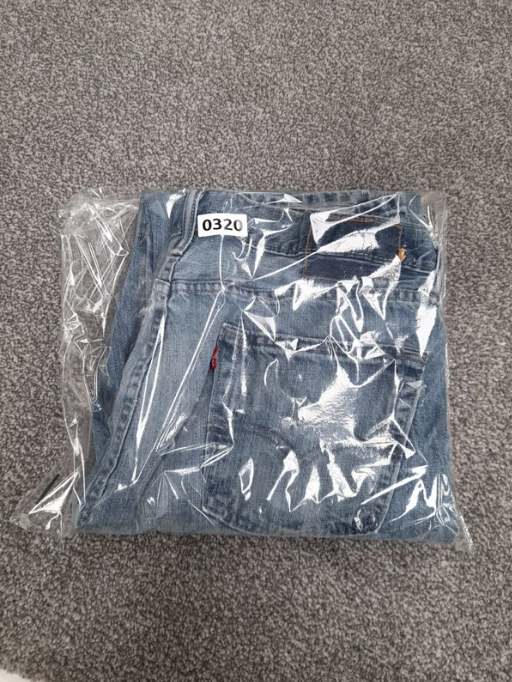 Levi's Red Tab Light Blue Denim 501 Jeans 33" image 3