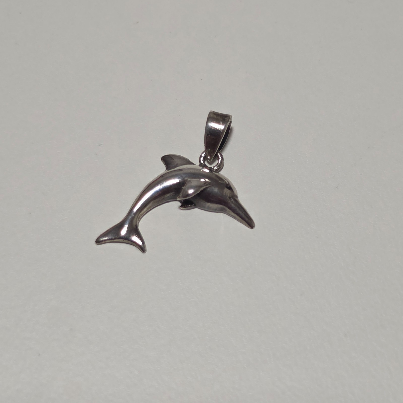 925 Silver Dolphin Pendant .b6 image 2