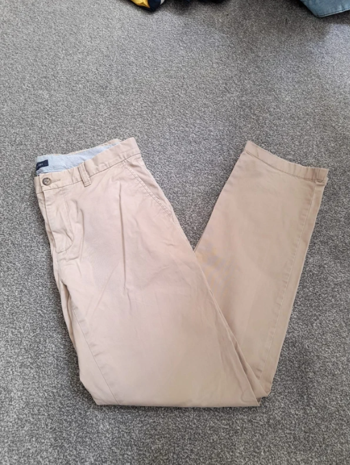 Beige Tommy Hilfiger chinos 33" Classic Fit image 2