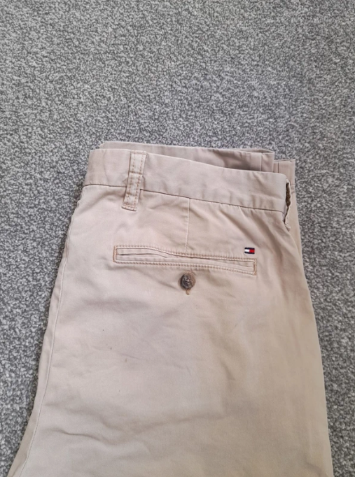 Beige Tommy Hilfiger chinos 33" Classic Fit image 8