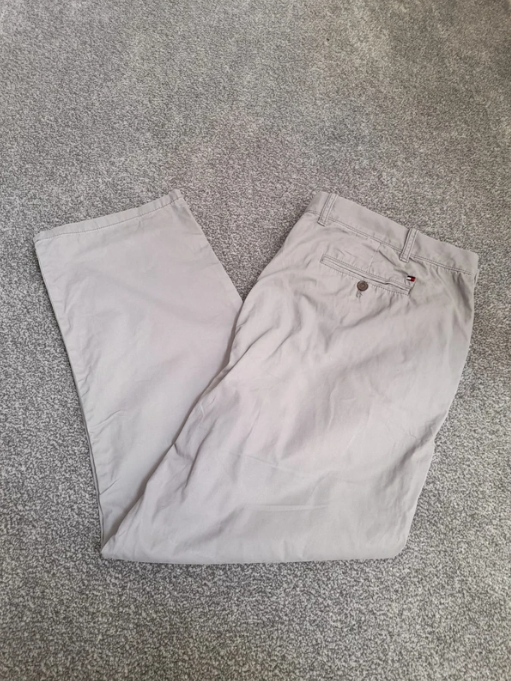 Tommy Hilfiger straight-leg chino pants in beige 42" image 8