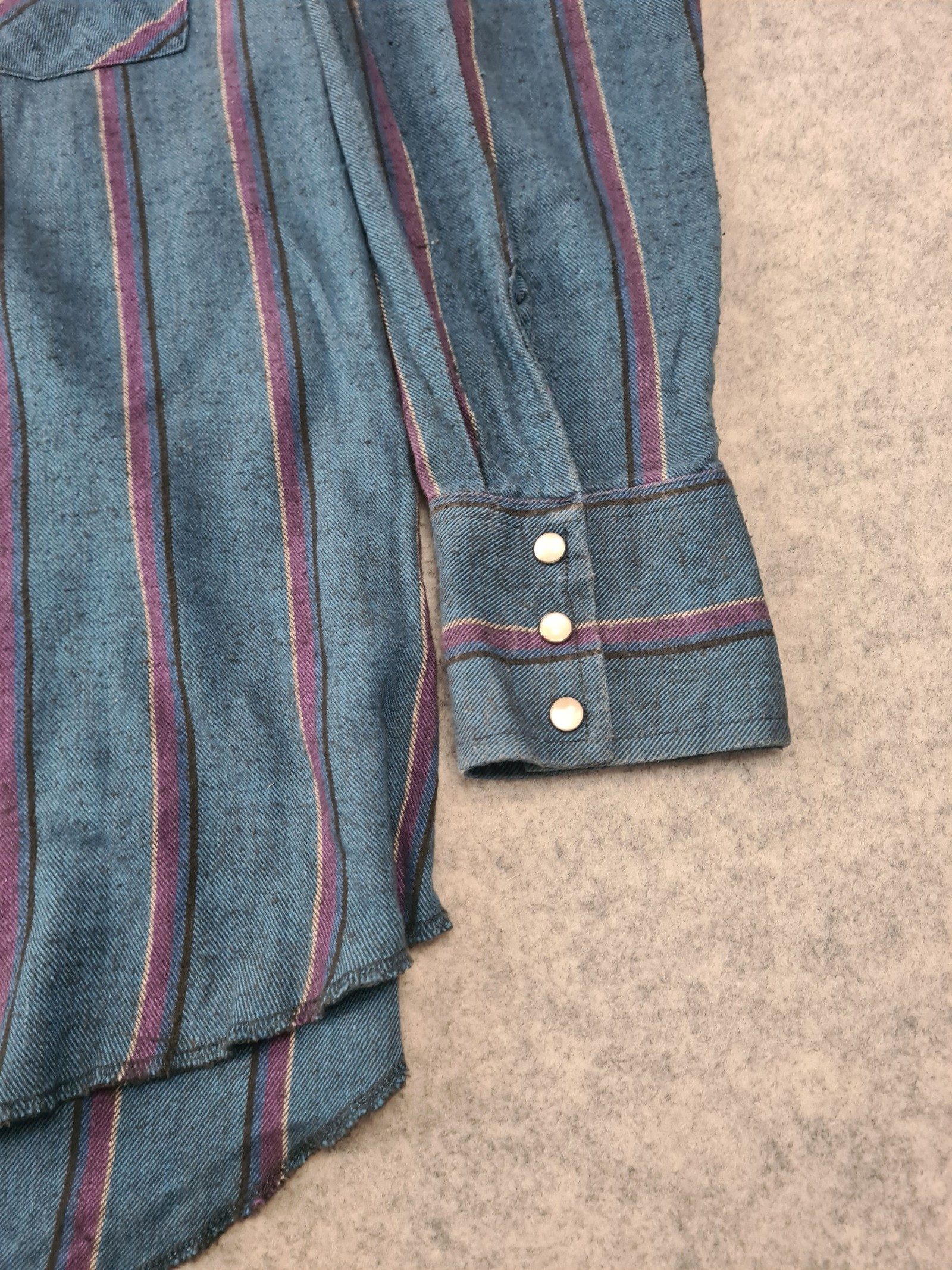Wrangler Men’s Blue Purple Stripe Western Shirt Medium 1128 image 3