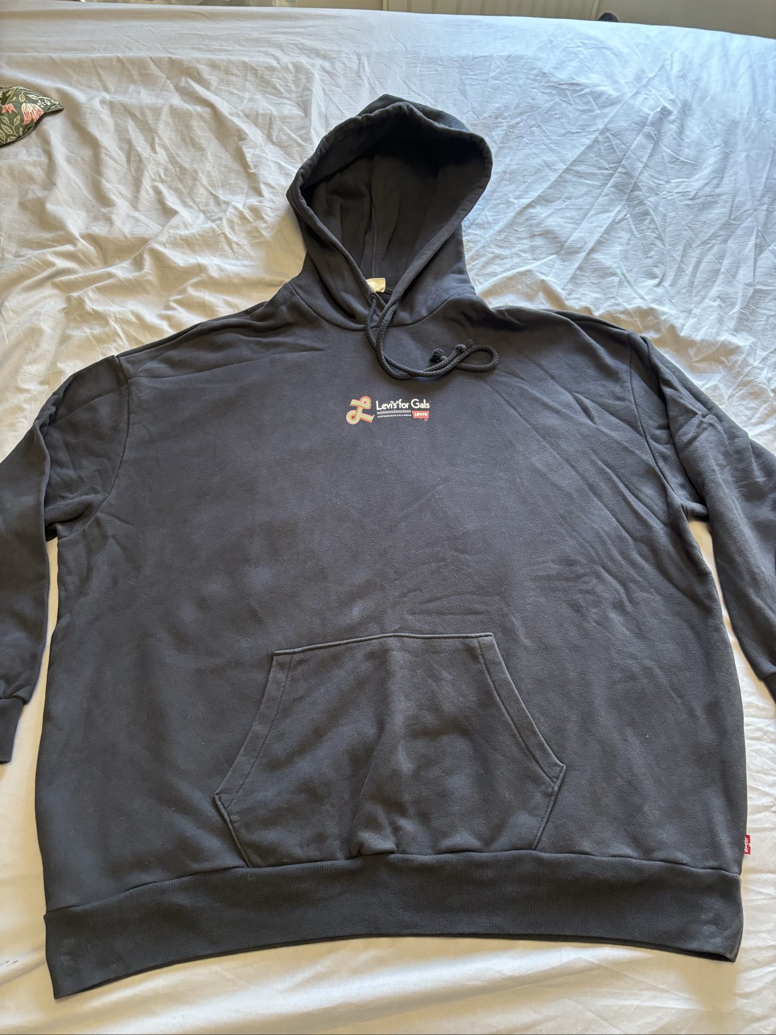 Levi's Women's Black Hoodie Small with Retro Graphics