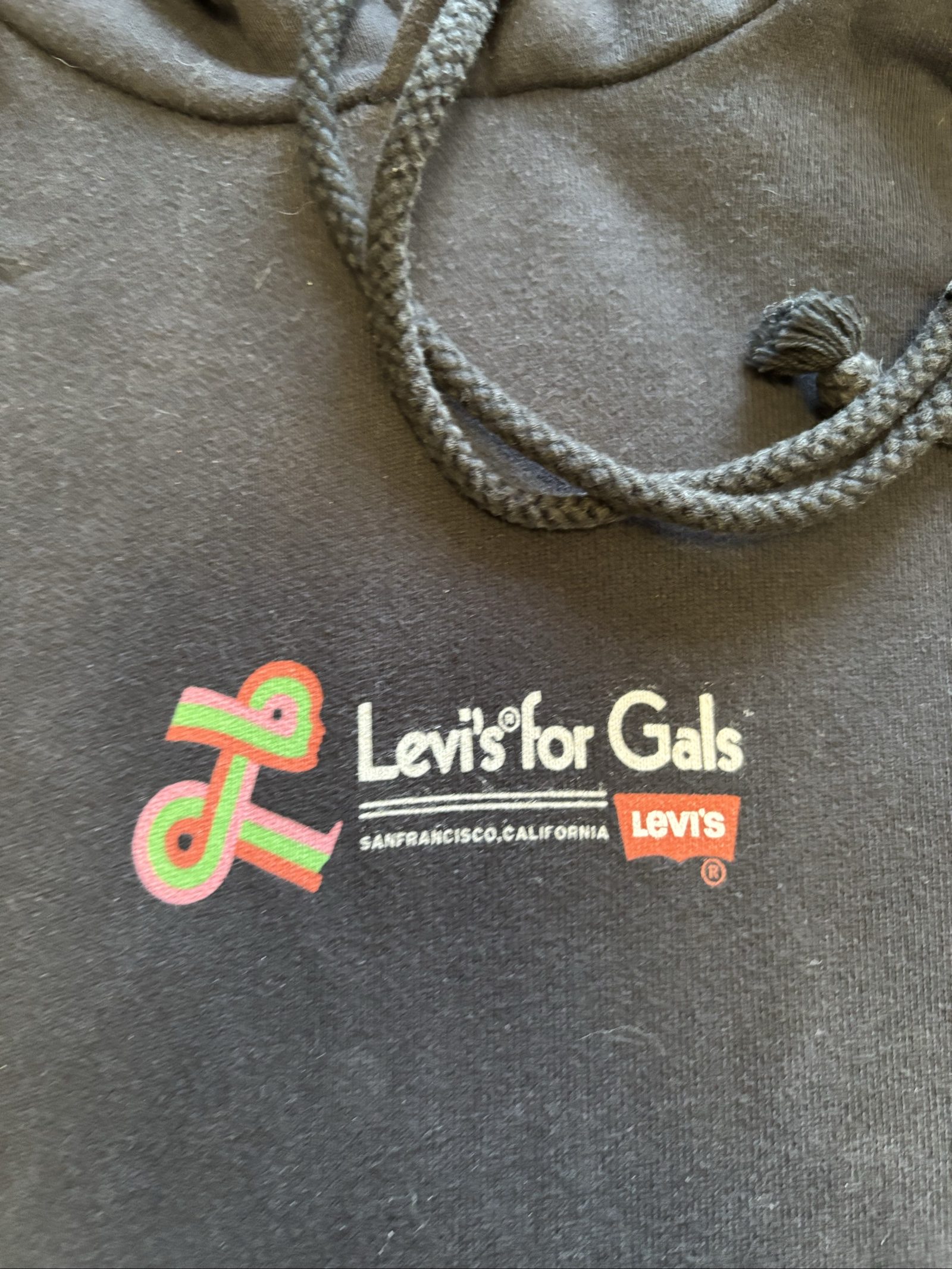 Levi's Women's Black Hoodie Small with Retro Graphics image 2