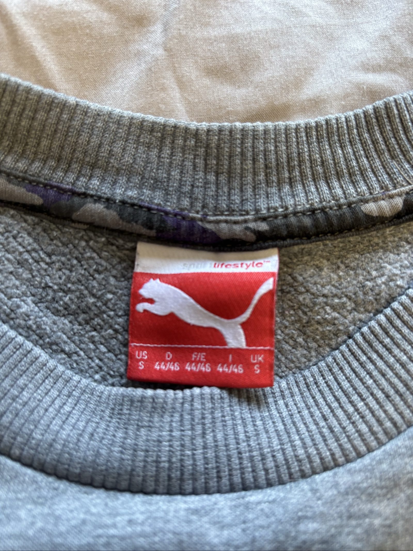 Puma Grey & Black Quilted Sleeves Sweatshirt Small image 4