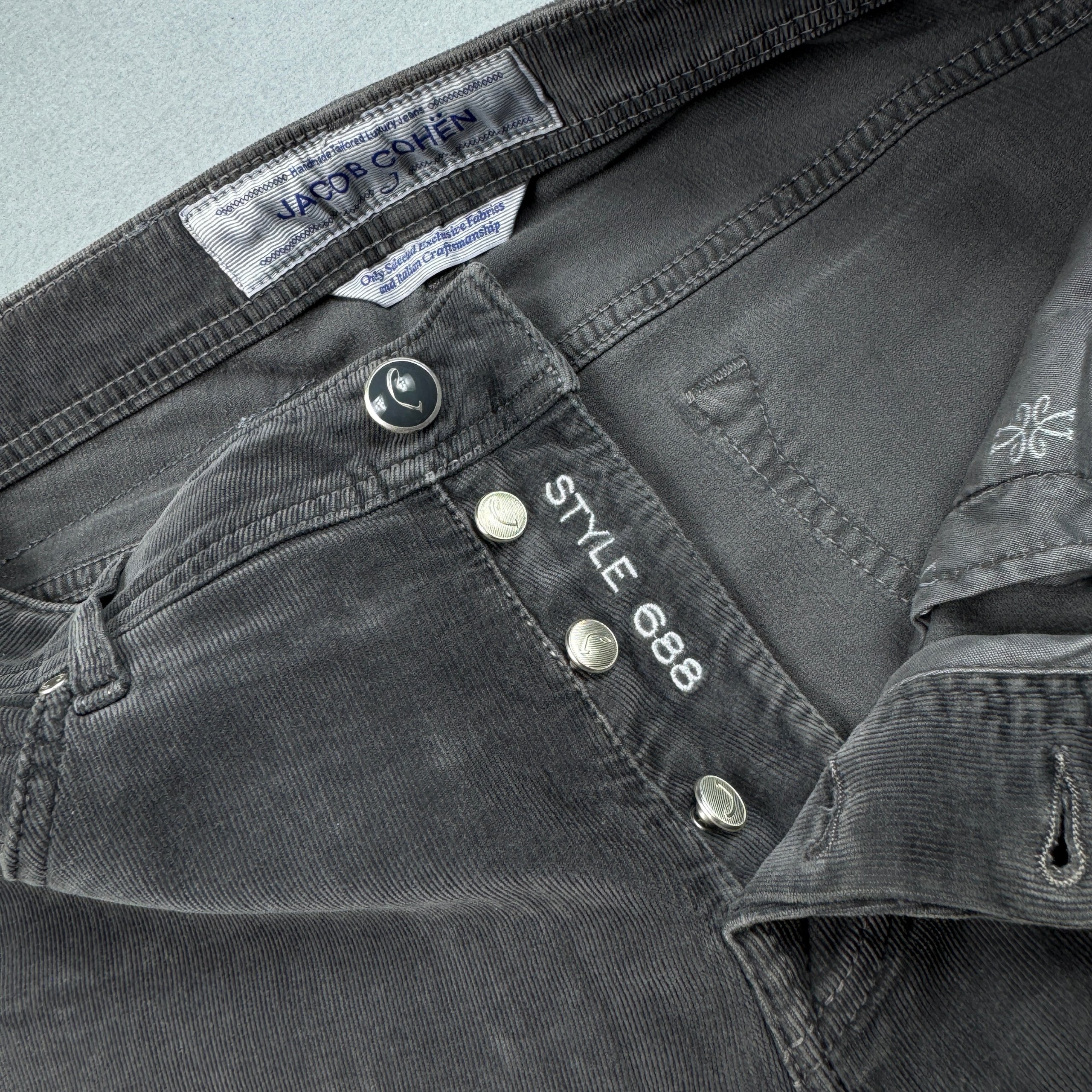 Jacob Cohen Style 688 Grey Corduroy Slim Fit Jeans Size 32 image 7