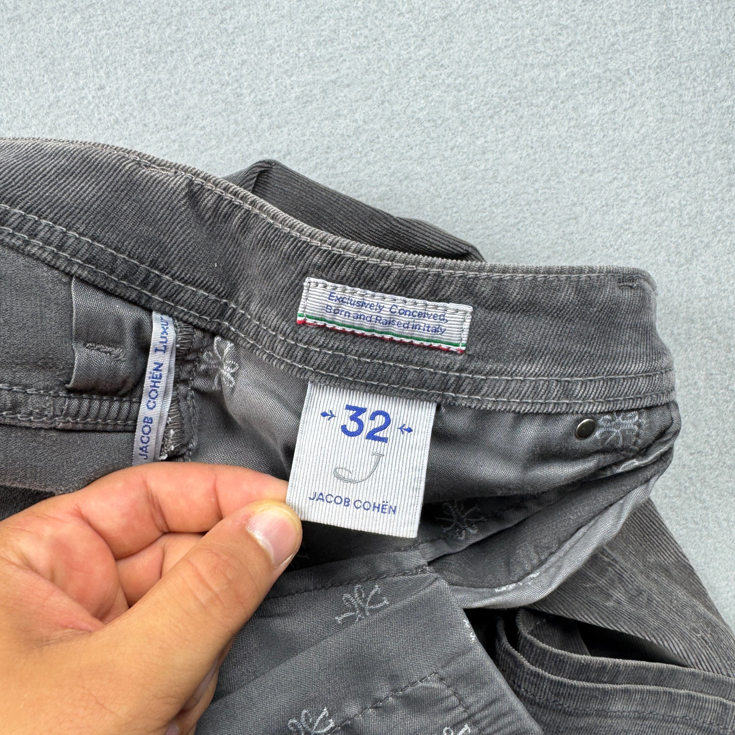 Jacob Cohen Style 688 Grey Corduroy Slim Fit Jeans Size 32 image 9