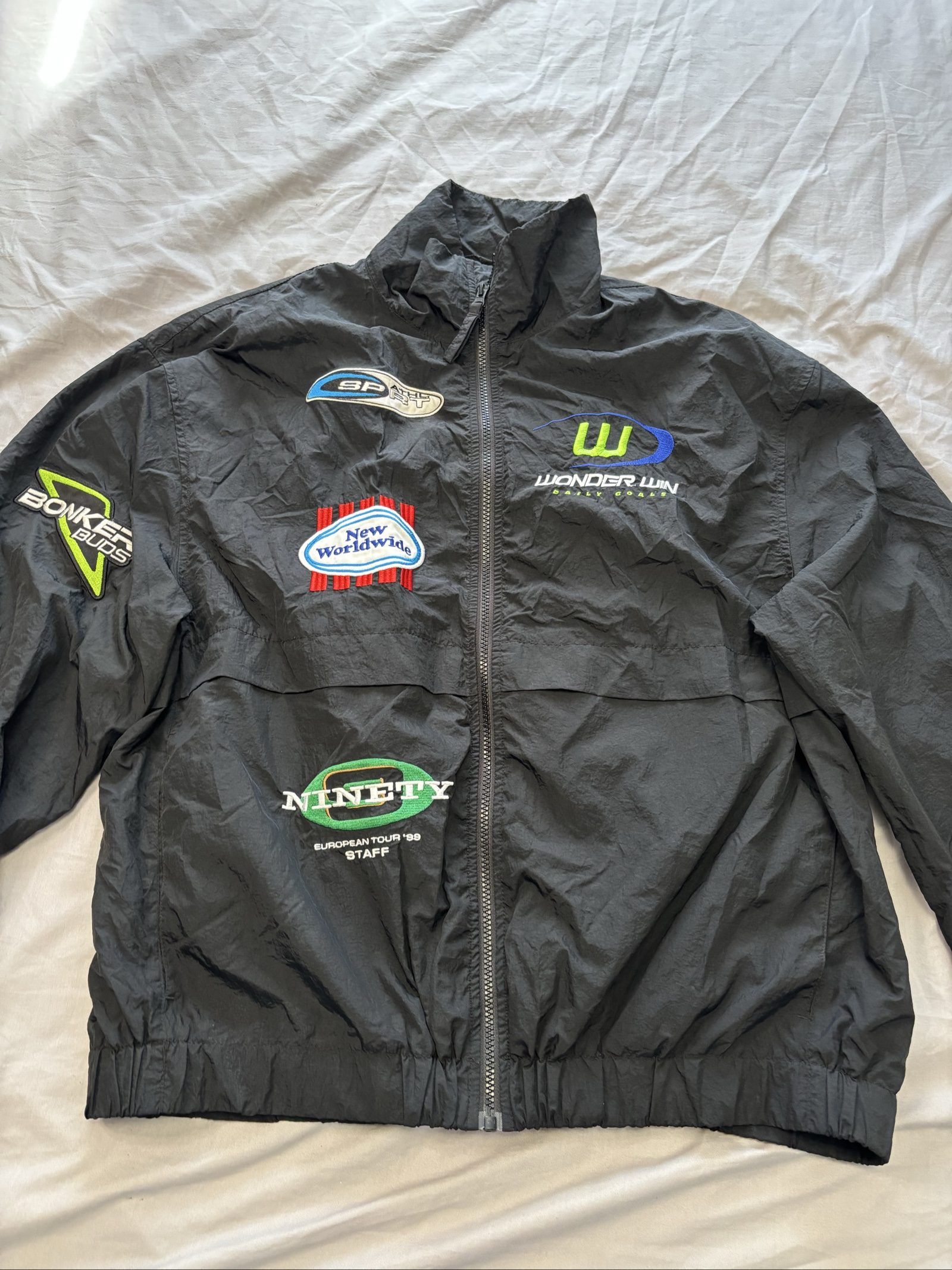 H&M Wonderwin Black Embroidered Logo Windbreaker Jacket Large