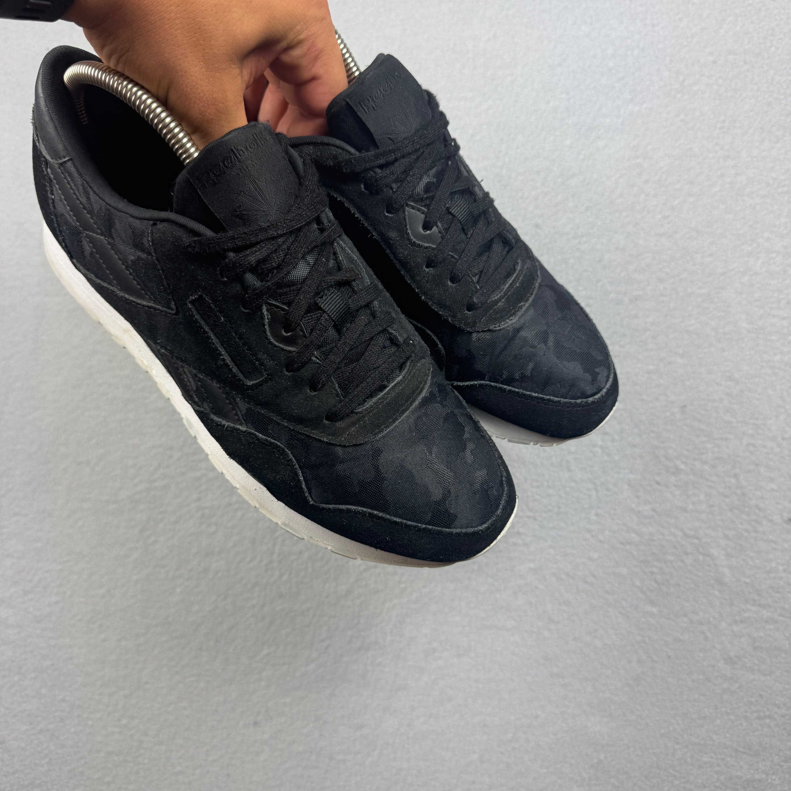 Reebok Black Camo Classic Nylon / Suede Sneakers Size 41.5 / 26.5cm image 3