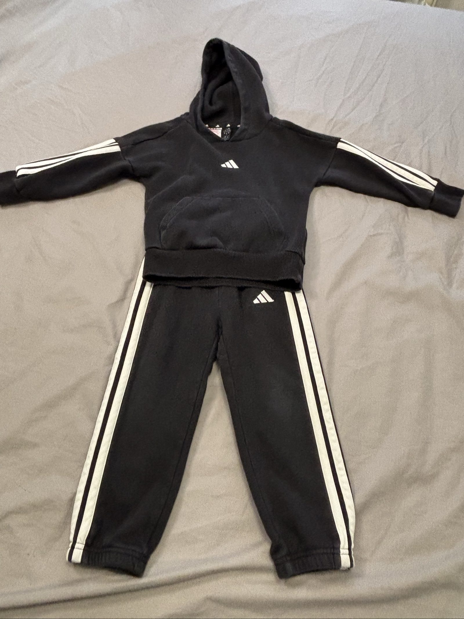 Adidas Kids Black & White Hoodie & Joggers Set 2-3Years
