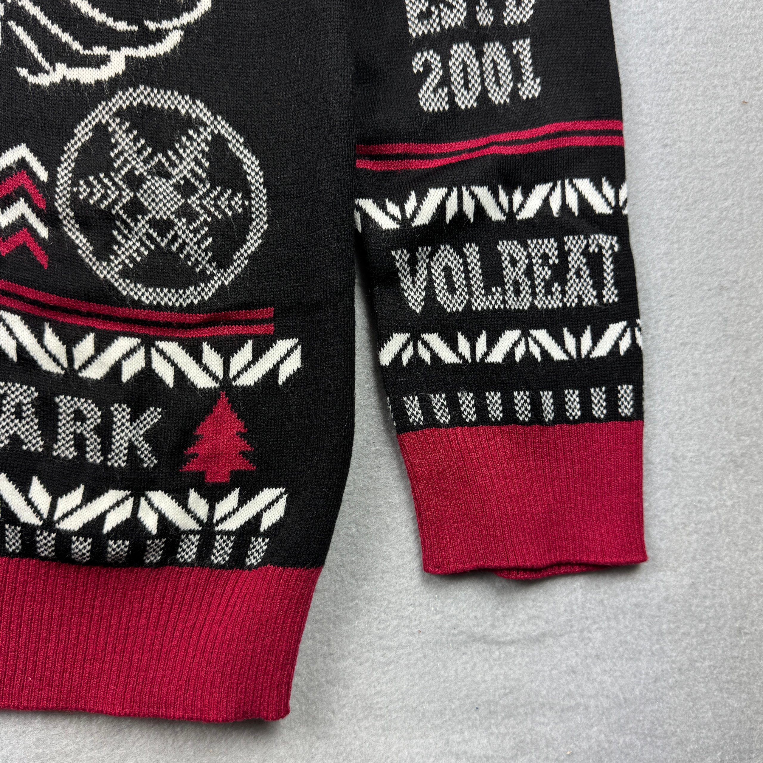 Volbeat Black & Red Sweater Skull Design Size M image 4
